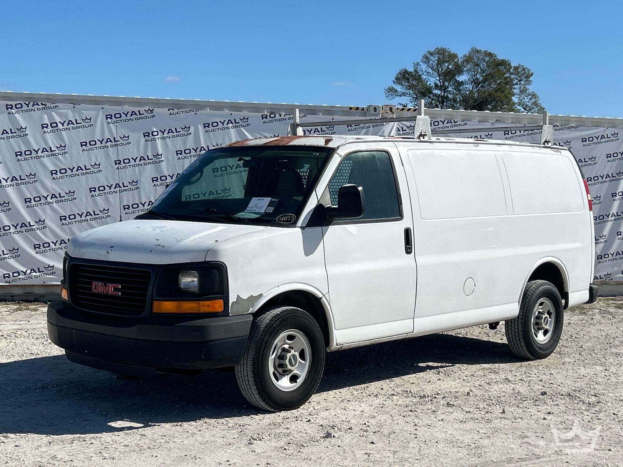 2008 GMC Savana 2500 Cargo Van (A59230)