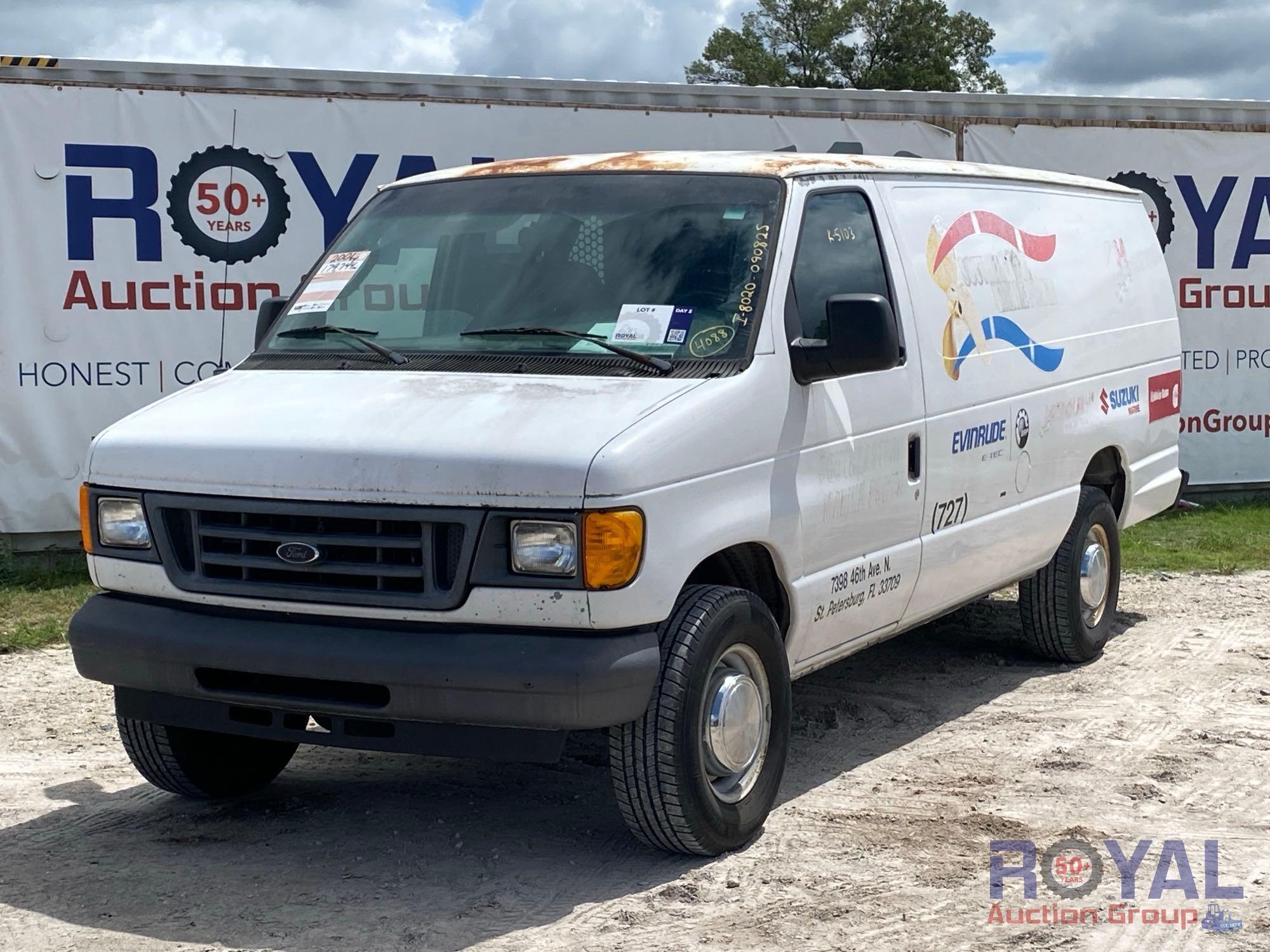Year: 2006 Make: Ford Model: Econoline Vehicle Type: Van Mileage: Plate: Body Type: 3 Door Van; (A51692)
