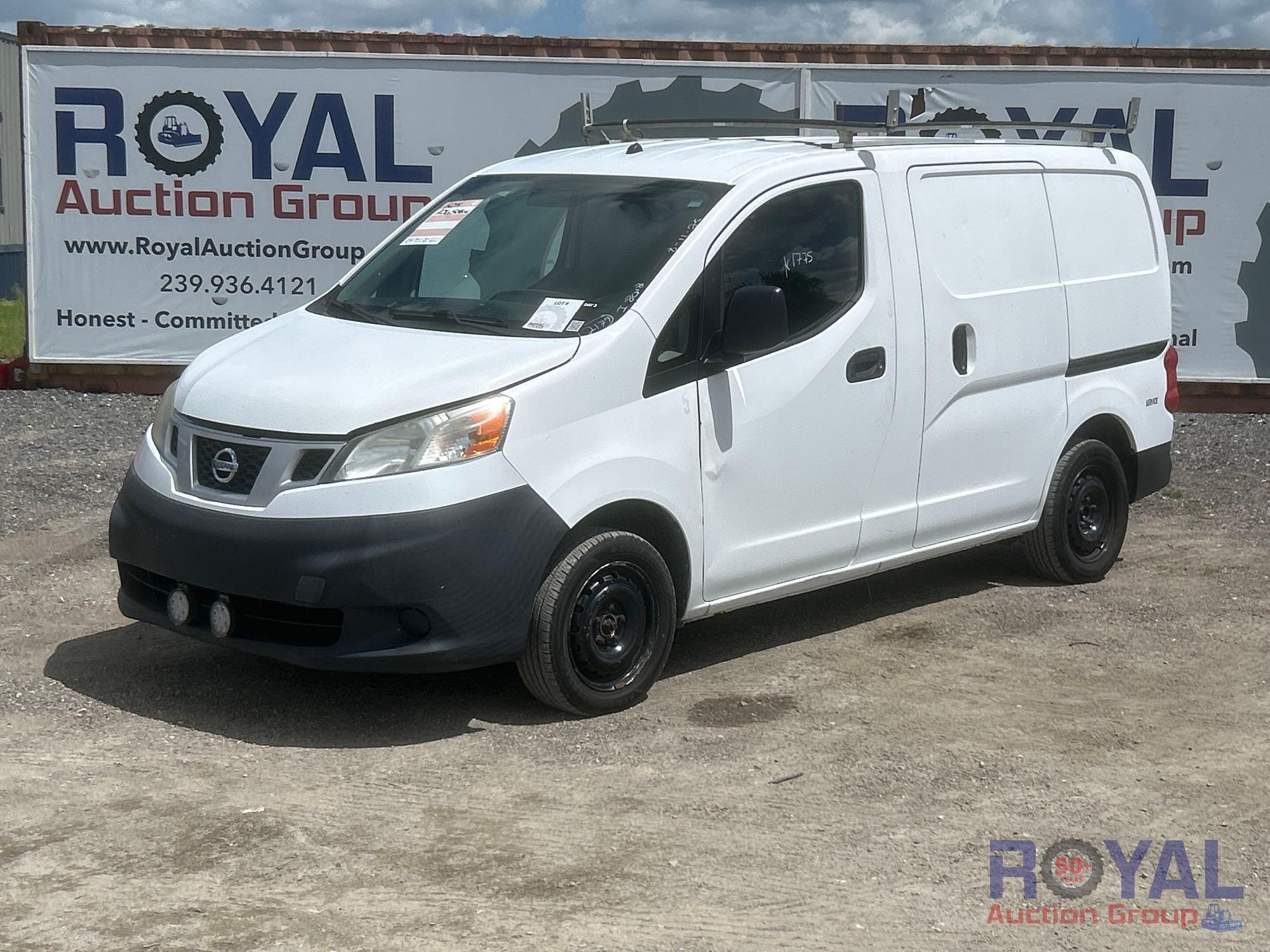 2014 Nissan NV200 Cargo Van (A53422)