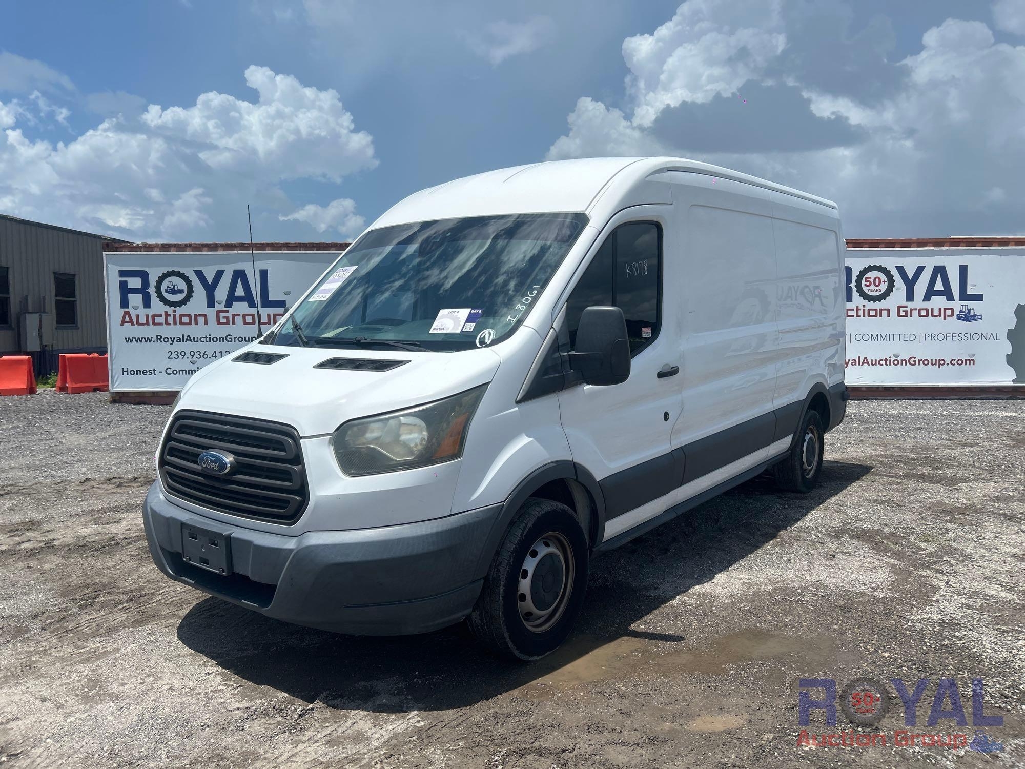 2016 Ford Transit 250 Cargo Van (A50323)
