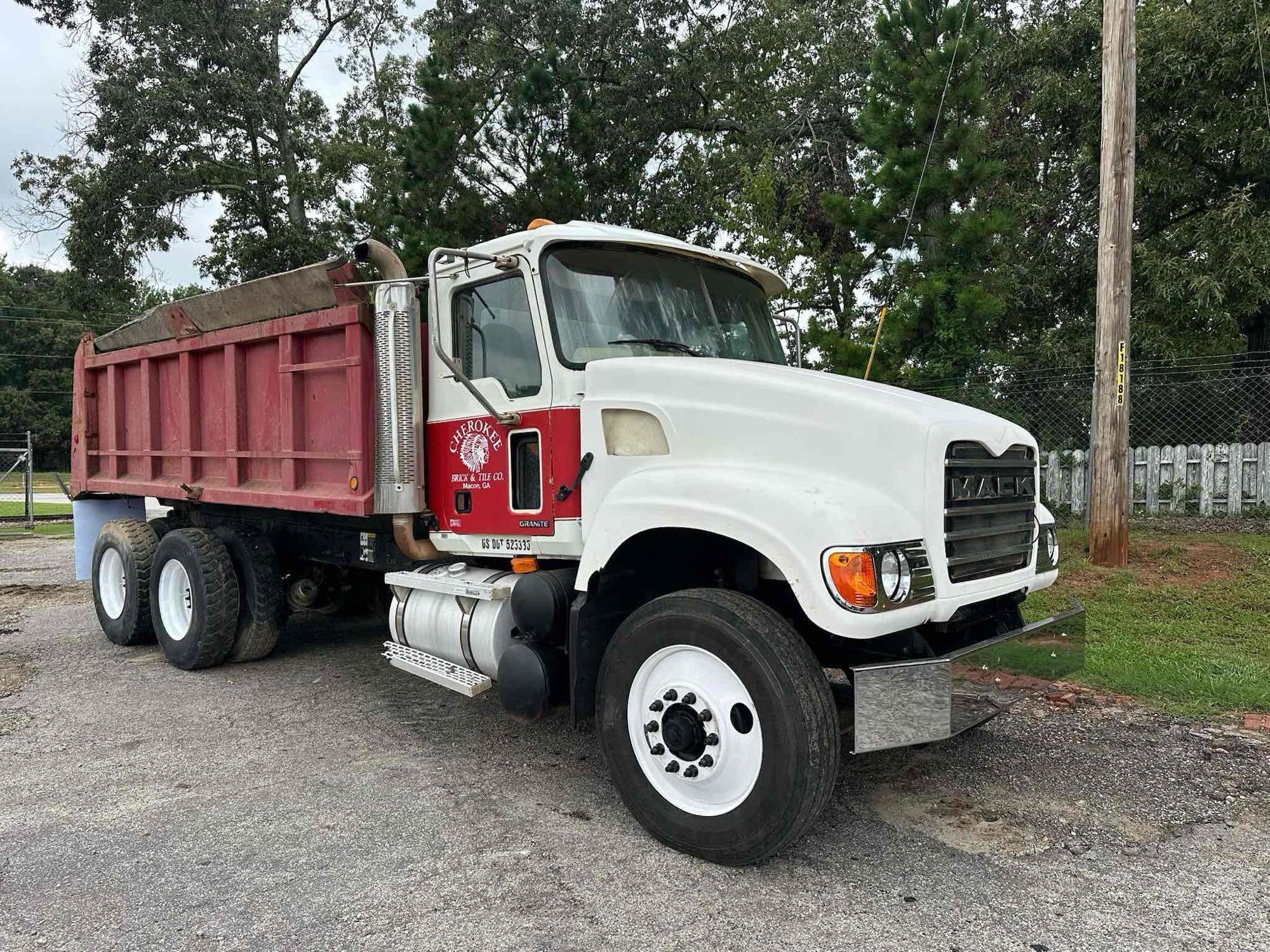 2005 Mack CV713 Granite Truck, VIN # 1M2AG11C55M020965 (A51572)