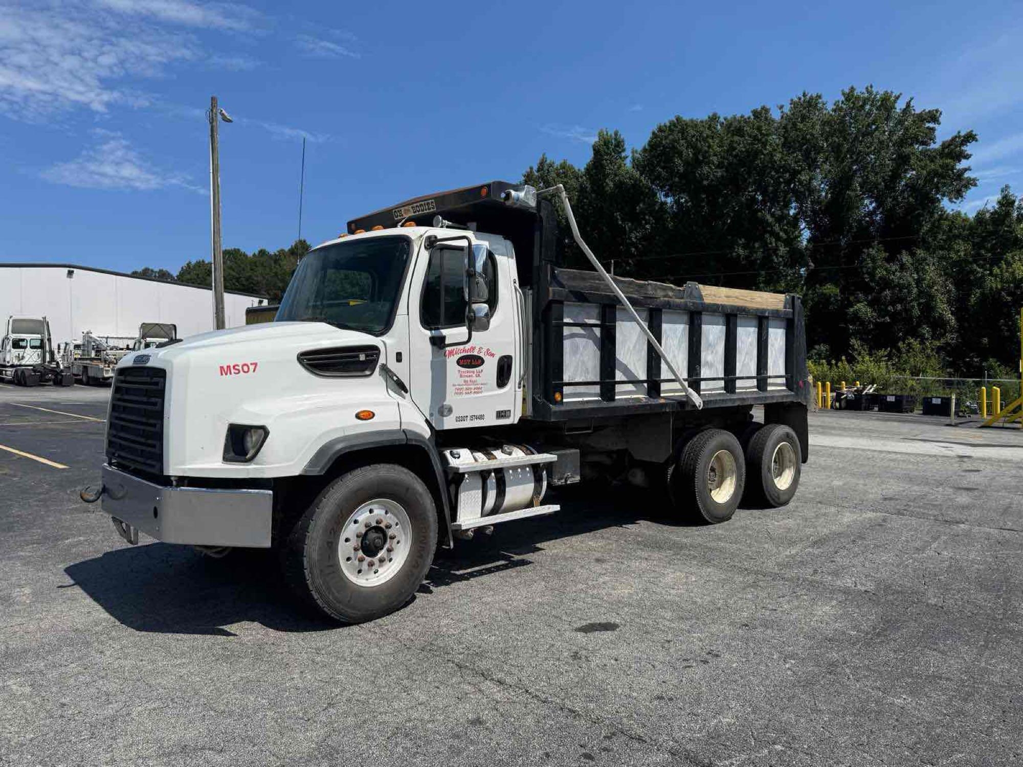 2016 Freightliner 114SD Tandem Axle Dump Truck, VIN # 1FVHG3DV7GHGW6796 (A51572)