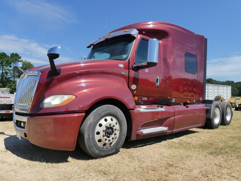 2019 International LT625 (A50123)