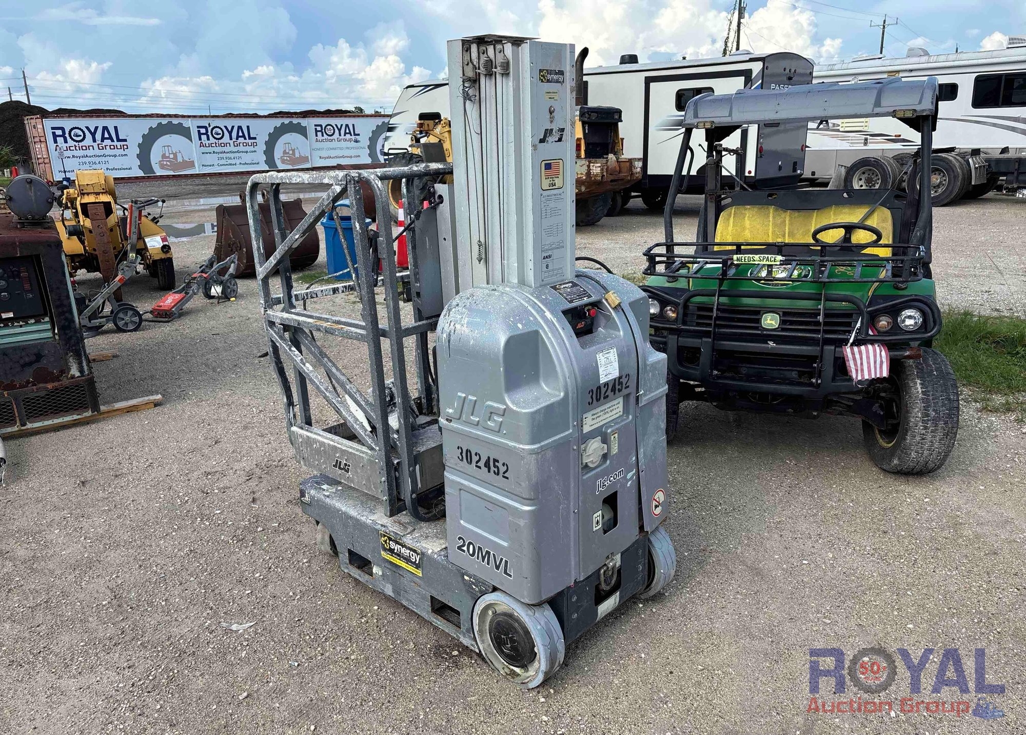 JLG 20MVL Electric Vertical Mast Lift (A50322)