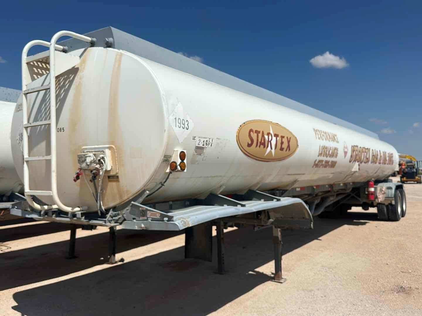 2000 HEIL TRAILER INTERNATIONAL FUEL TRANSPORT TRAILER (A52472)