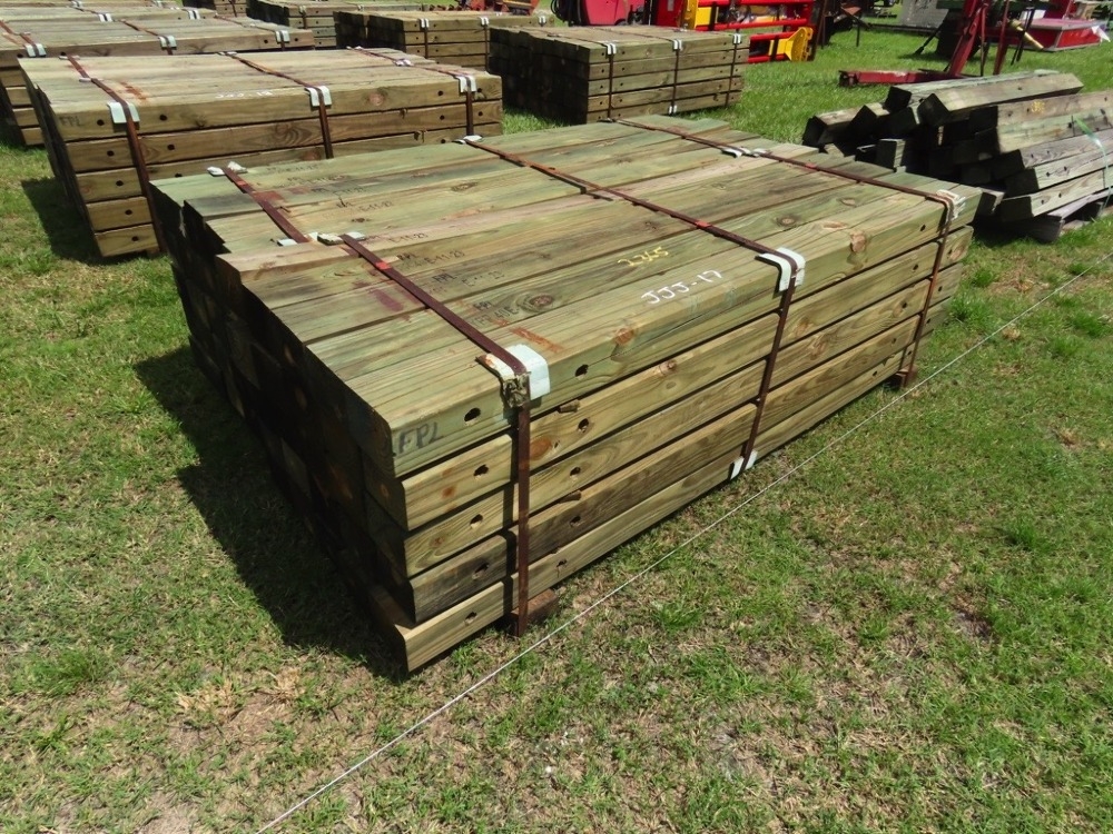 Wood Fence Posts (A50121)