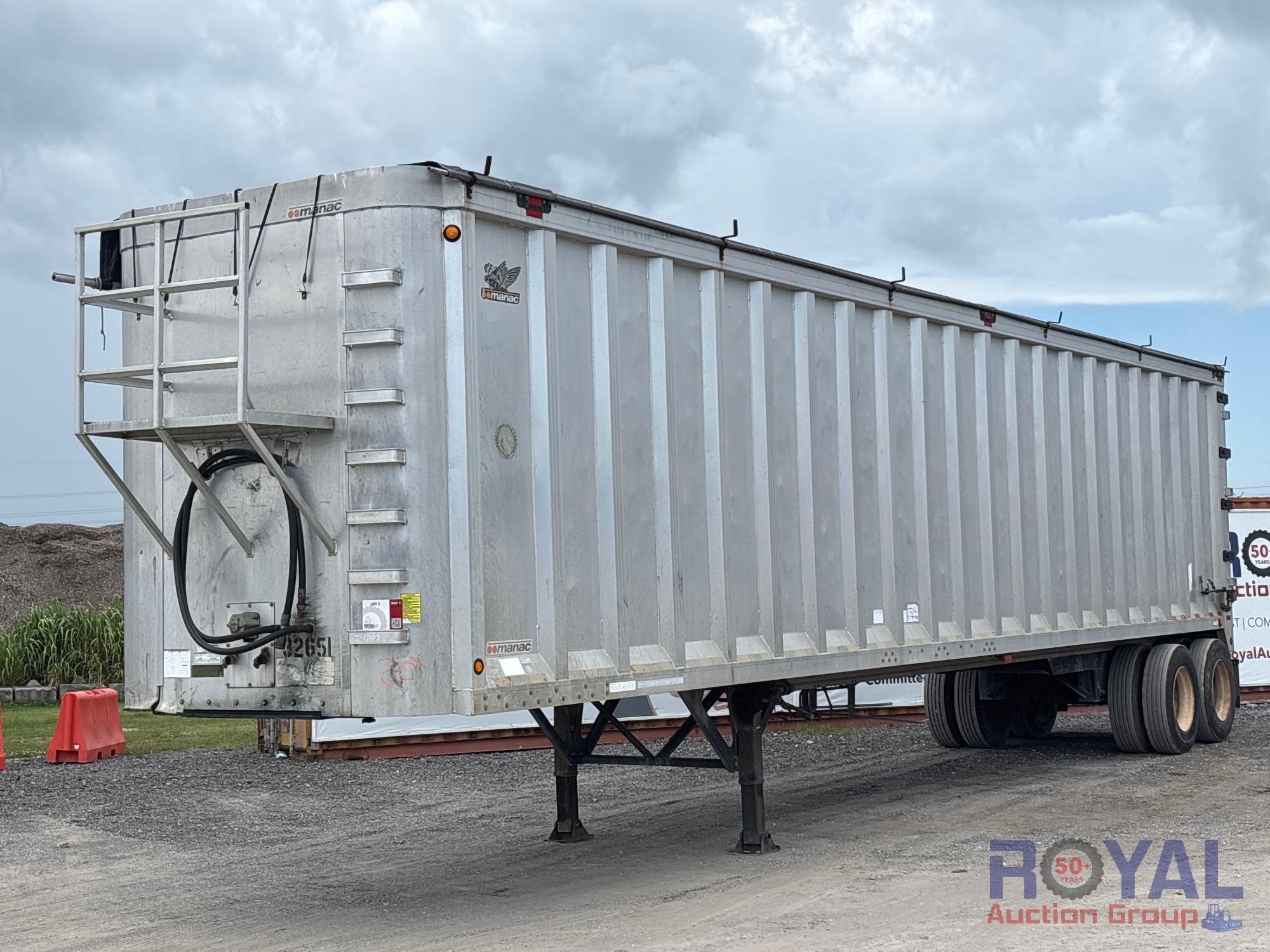 2011 Manac 36245B30 45FT T/A Walking Floor Trailer (A50323)
