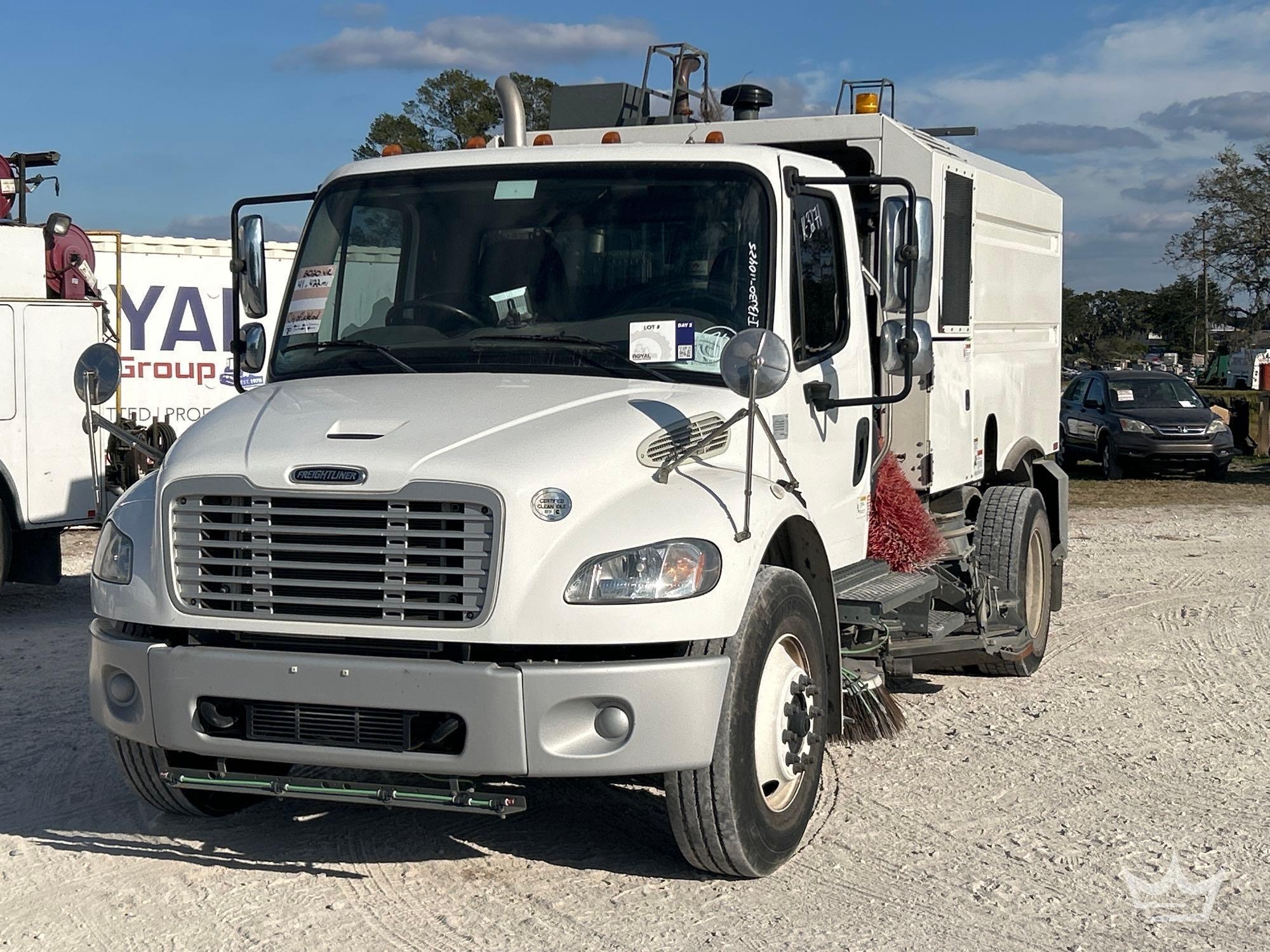 2020 Freightliner M2 106 Elgin Whirlwind Series MV Street Sweeper Truck (A55852)
