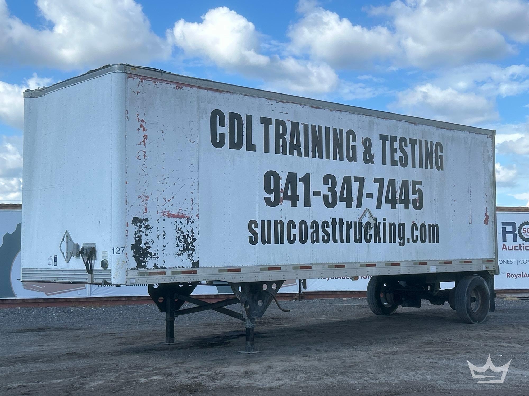 2006 Utility Trailer MFD. T/A 32FT Dry Van Trailer (A56858)