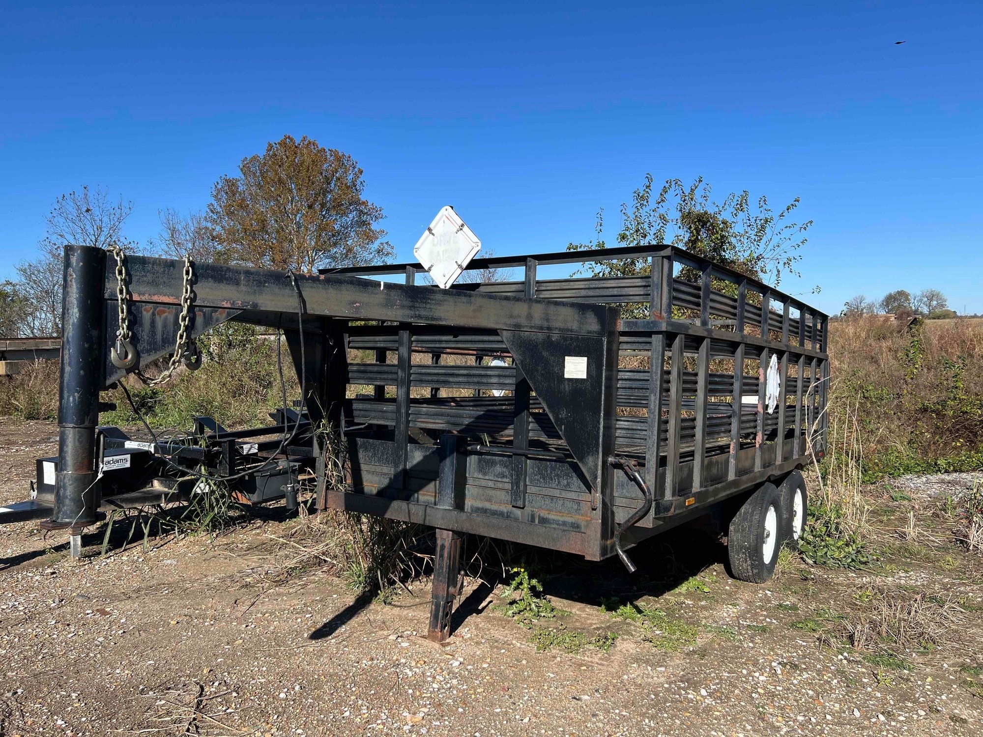 Fifth wheel multi use trailer. (A50397)