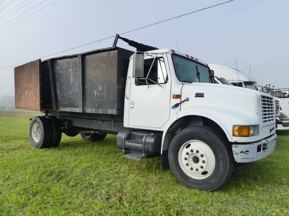 1999 International 4700 DT 466E Dump Truck (A57148)
