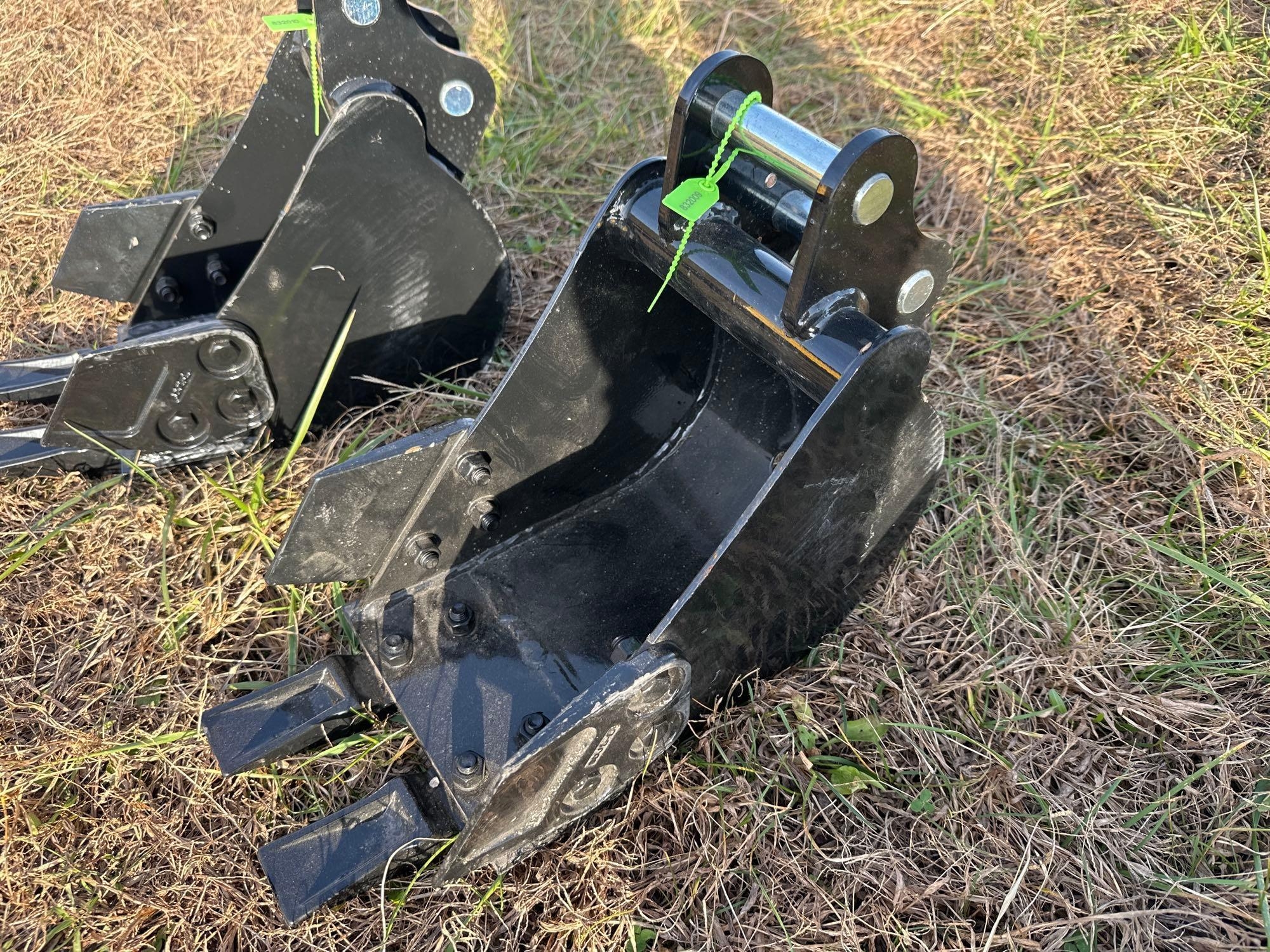 New/Unused 8in Bucket (A57454)