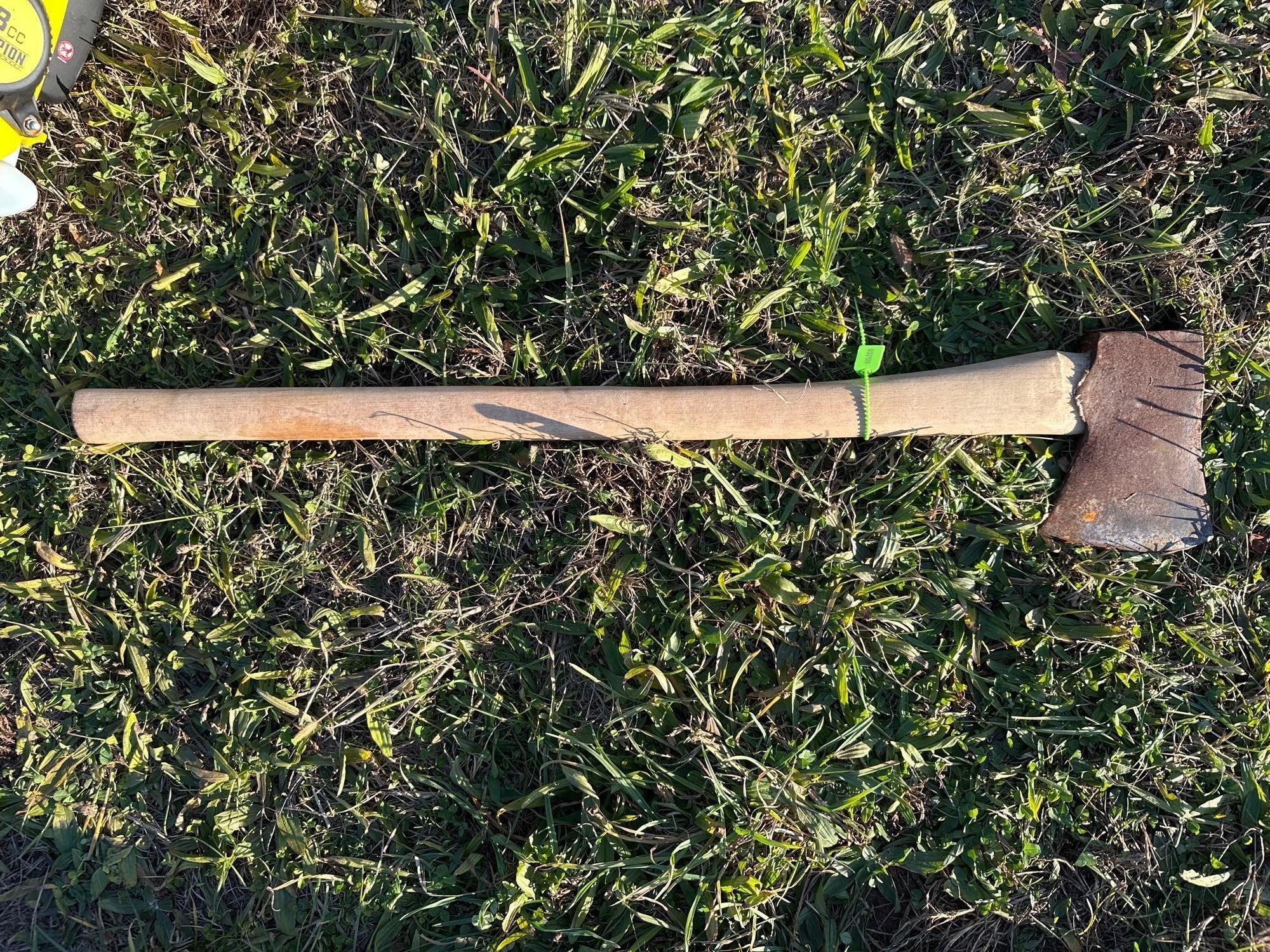 Wooden Handle Axe (A57454)