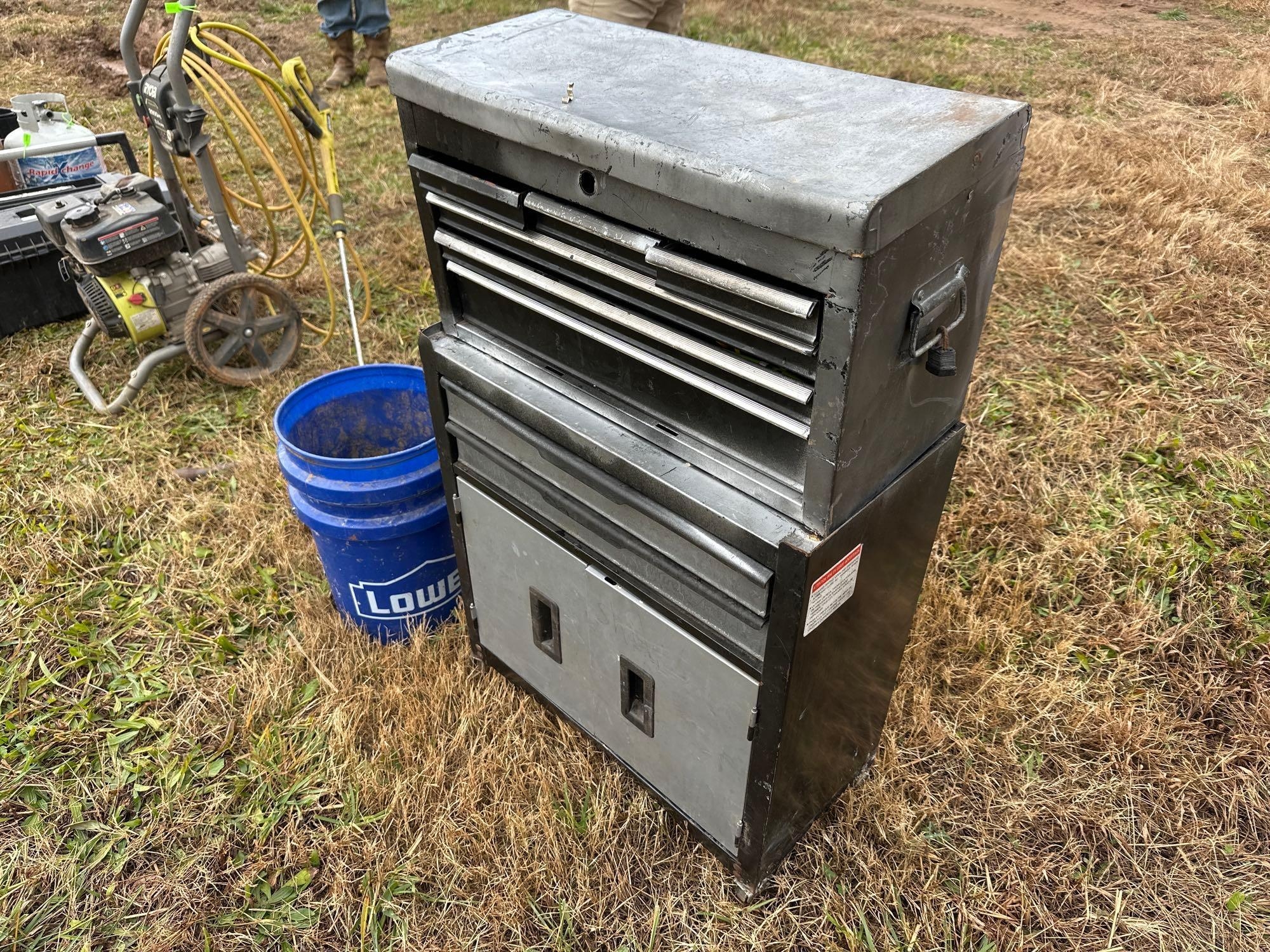 Upright Metal Tool Box (A57454)