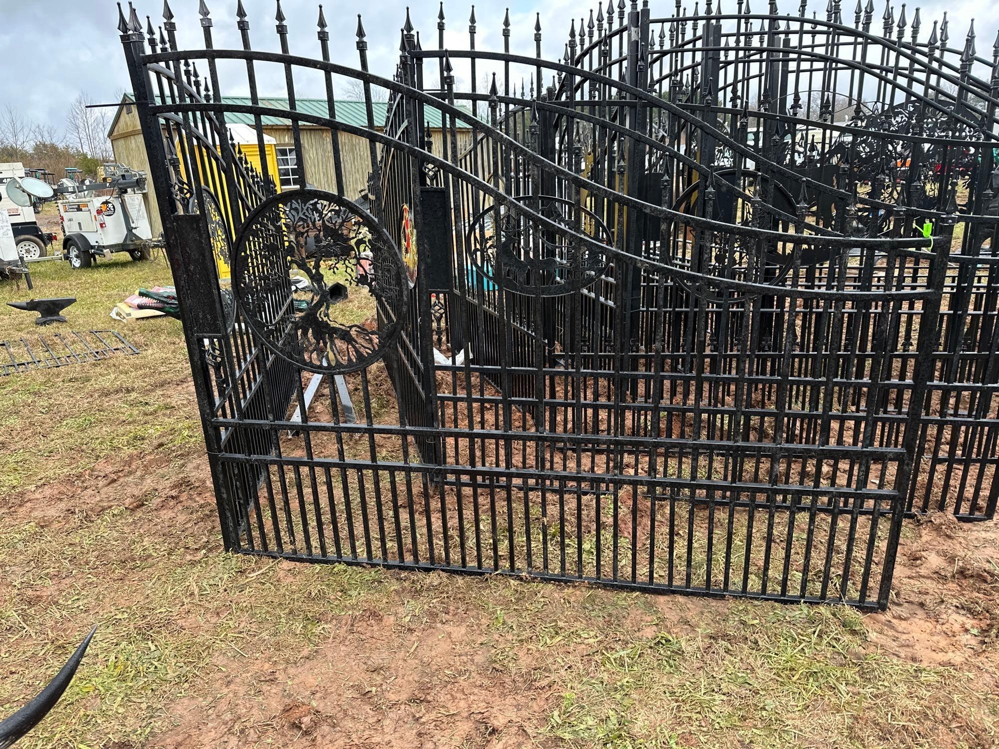 16ft Driveway Entrance Gate with Tree of Life Design (A57454)