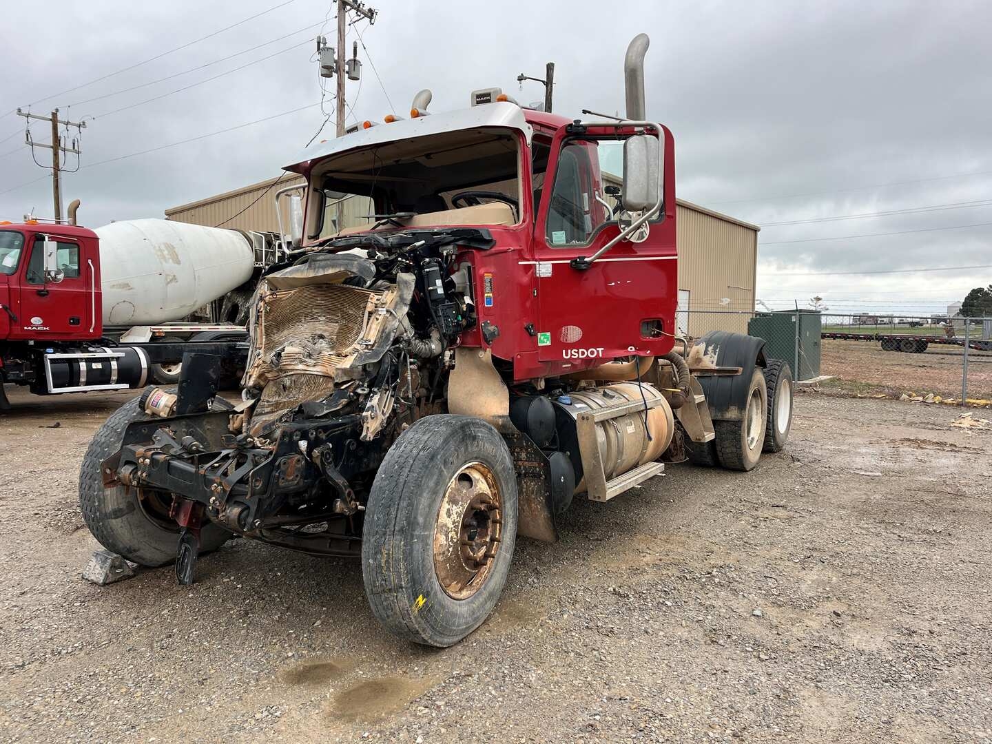 2020 MACK PINNACLE (INOPERABLE) (A50854)