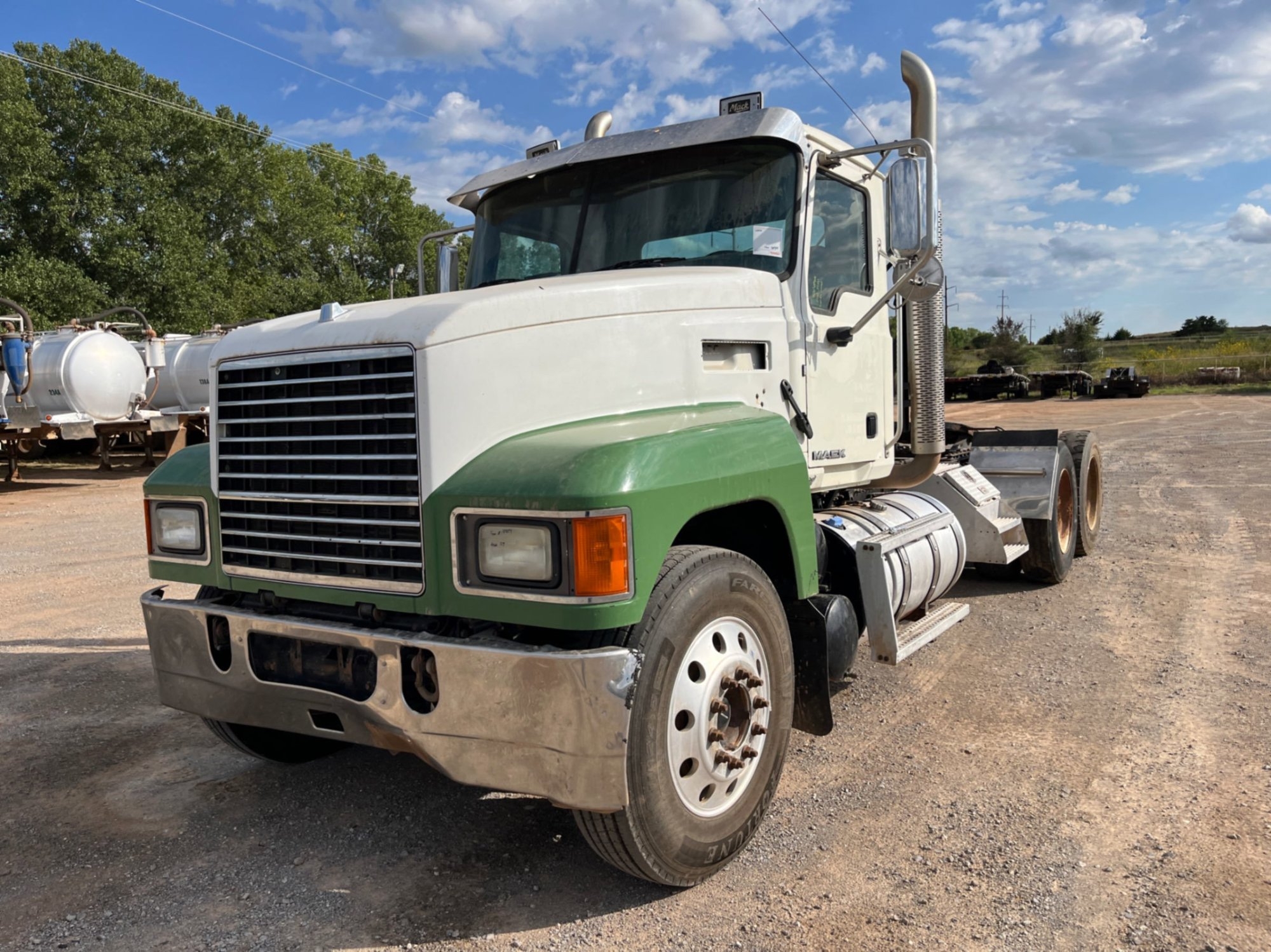 2018 MACK CHU613 DAYCAB (INOPERABLE) (A53843)