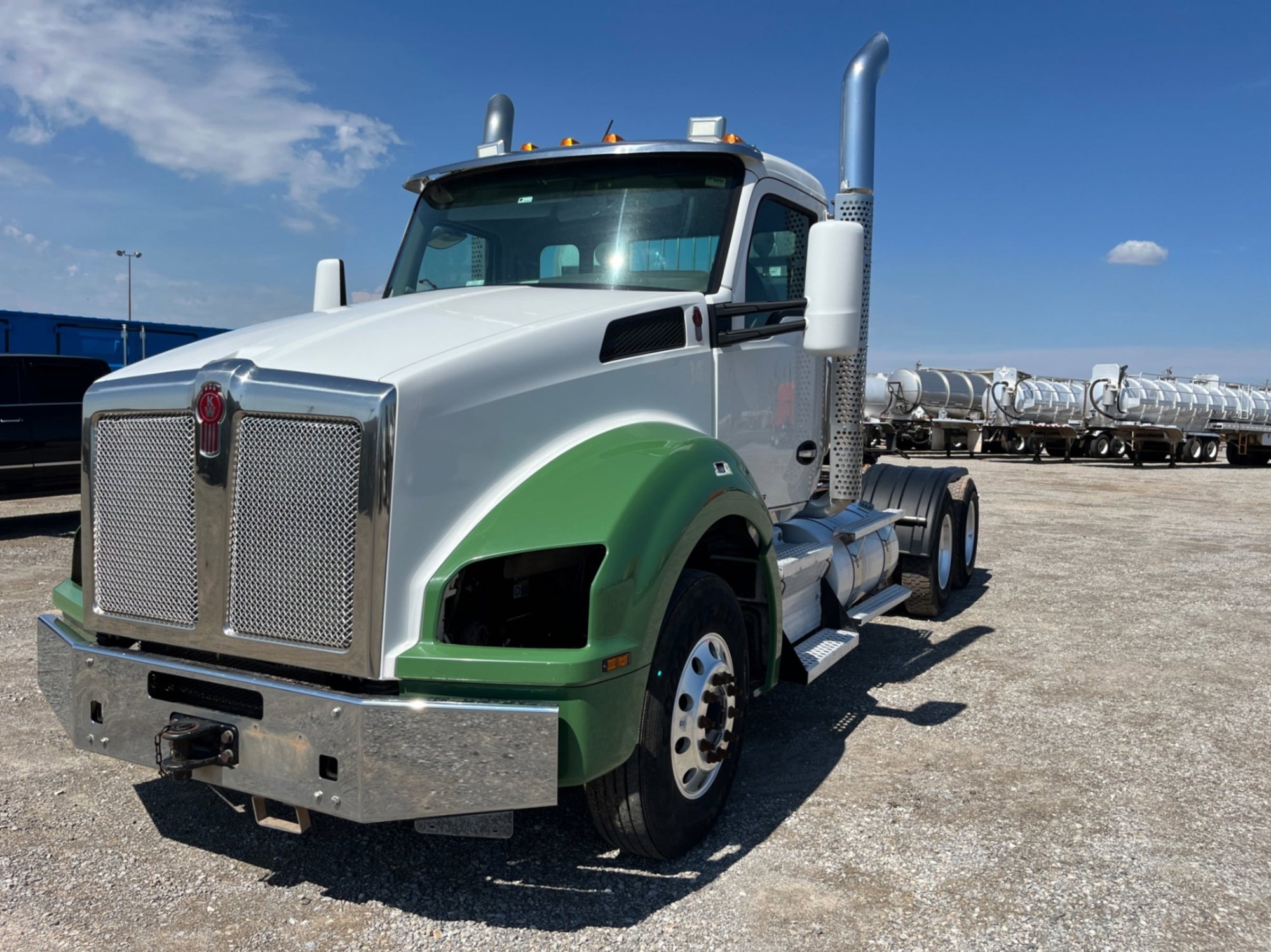 2018 KENWORTH T880 DAYCAB (A53843)