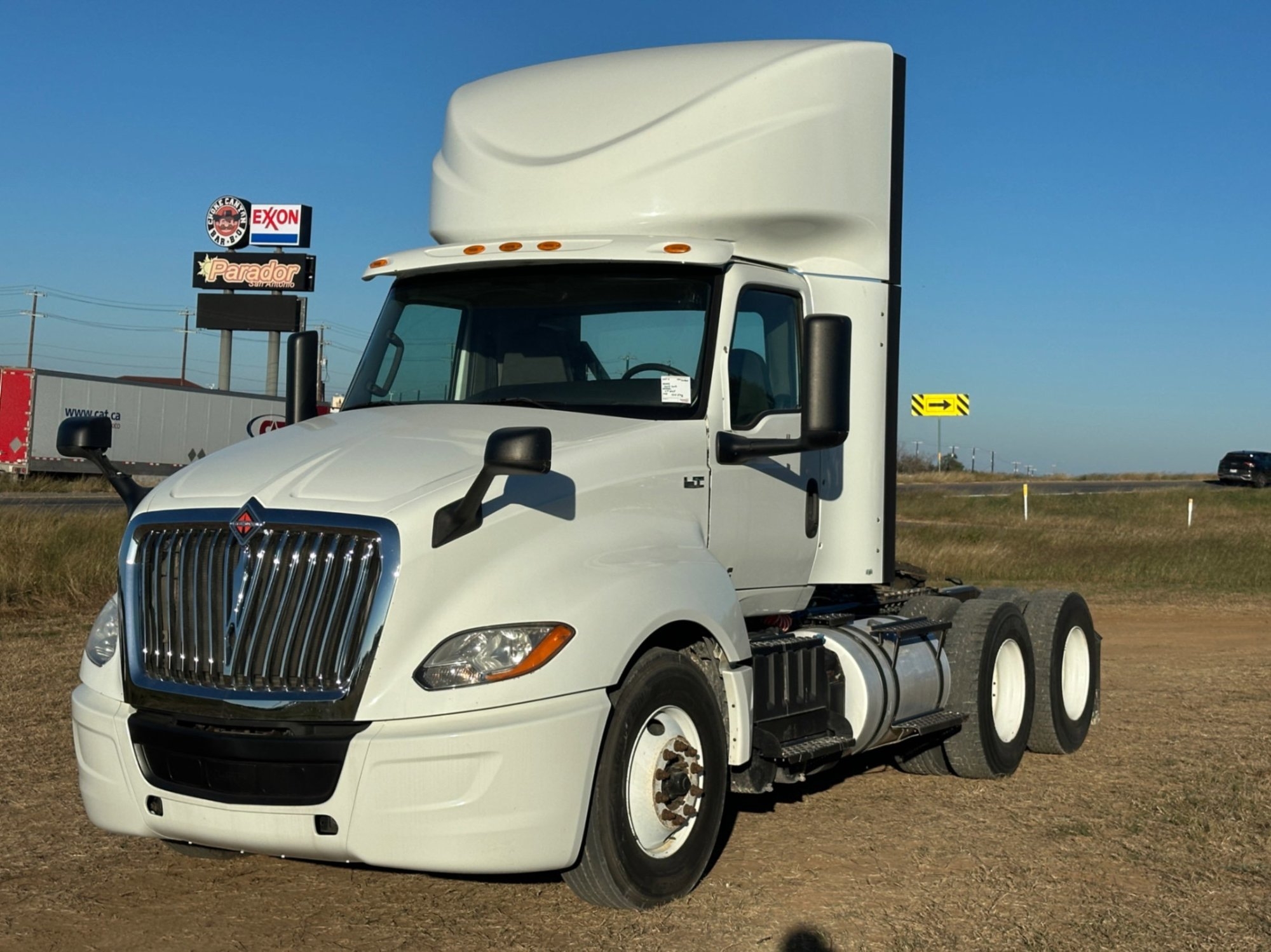 2019 INTERNATIONAL LT625 (A58214)