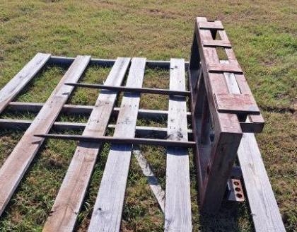 Koyker Loader DoubleTine Bale Spear - Versatile for Round and Square Bales (A55314)