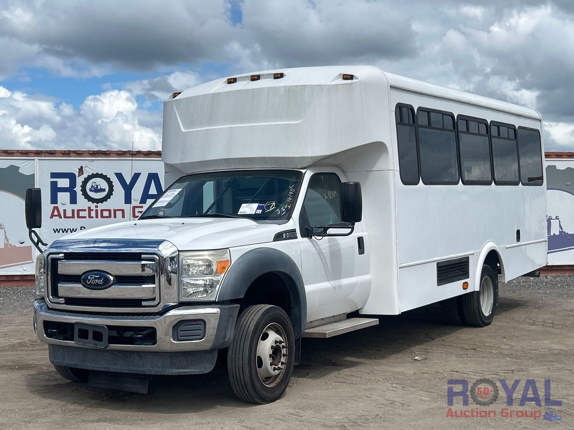 2016 Ford F-550 Shuttle Bus (A55788)