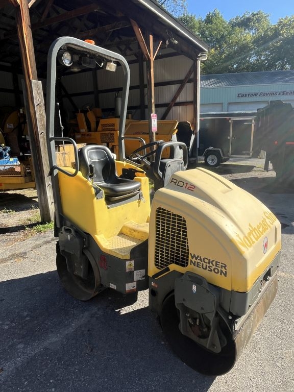 2011 Wacker Neuson RD12A, 36" Double Drum Roller (A52384)