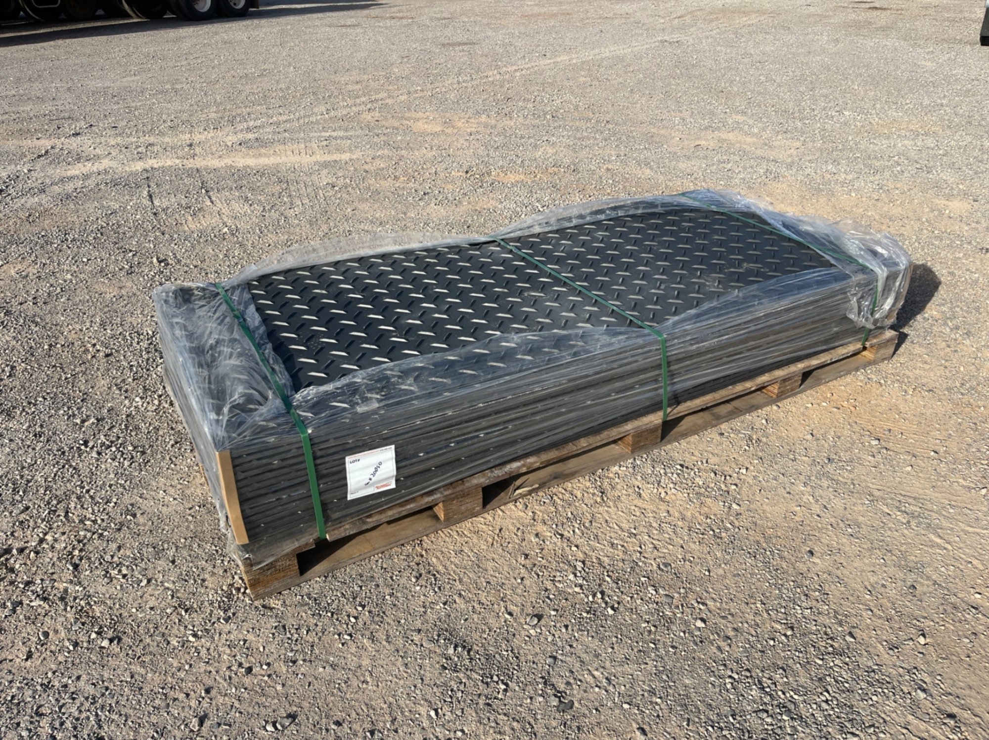 PALLET OF 15 4X8 GROUND PROTECTION MATS (A58216)