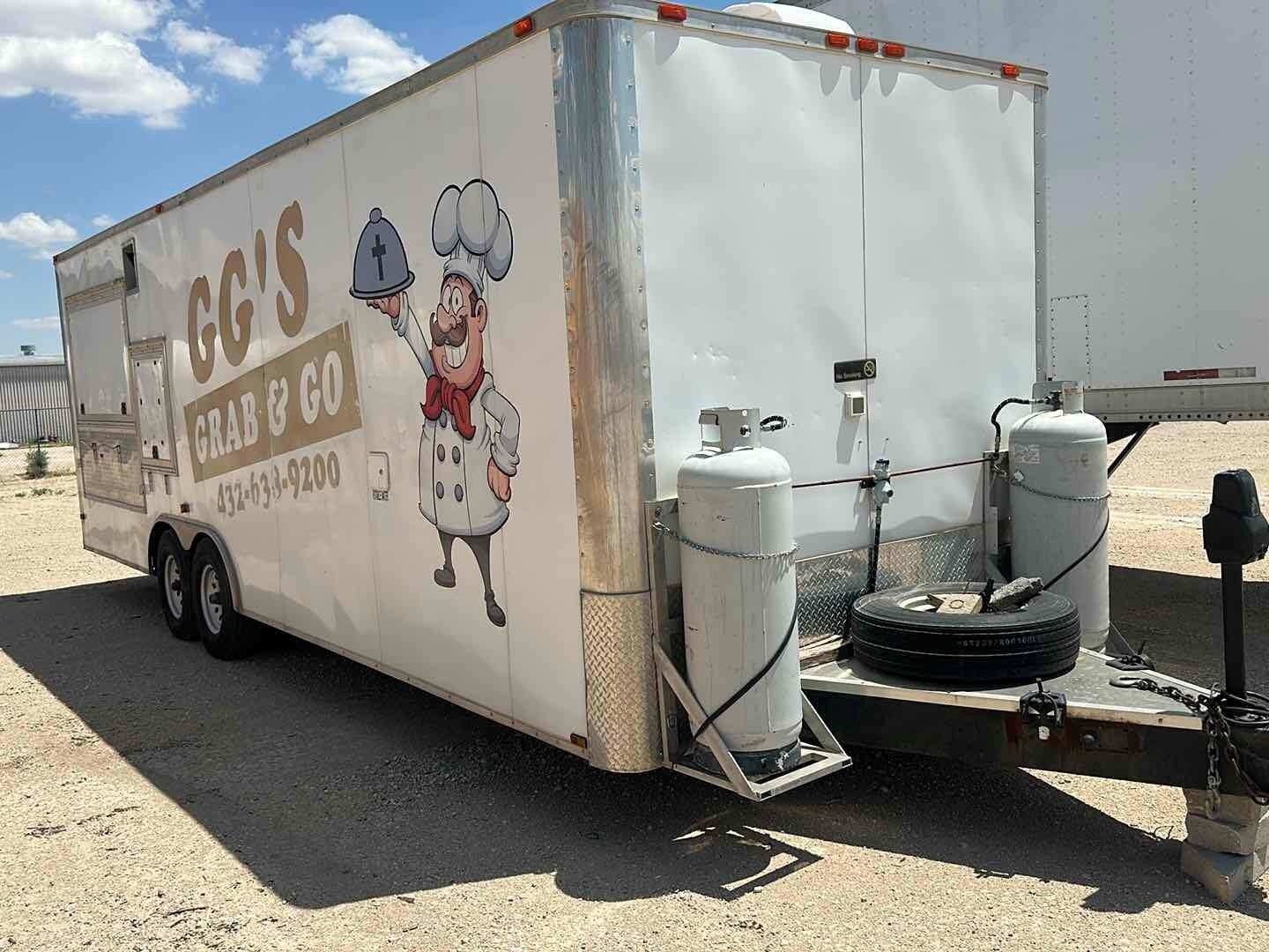 2012 DIAMOND CARGO FOOD TRAILER (A52472)