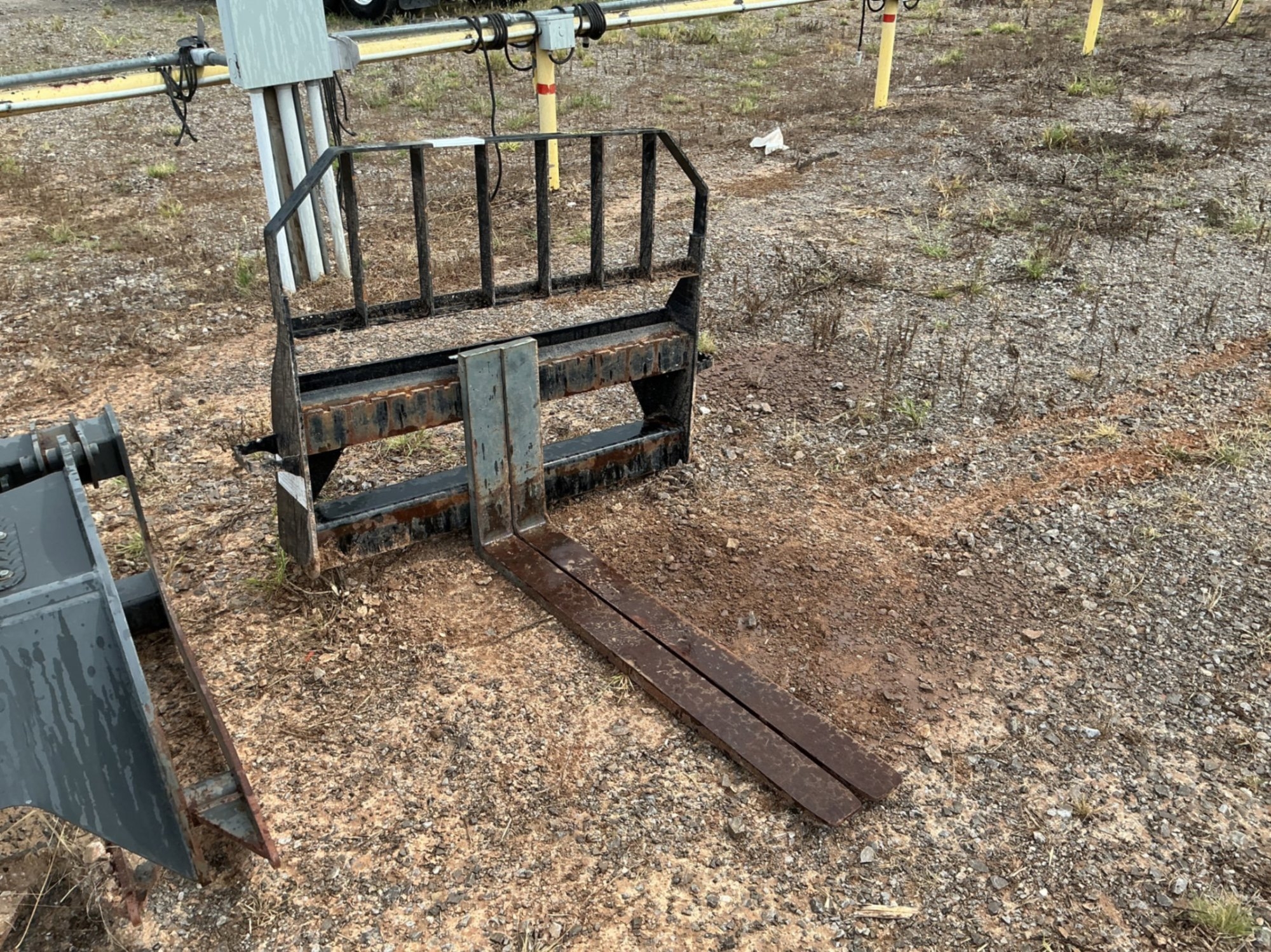SKID STEER FORK ATTACHMENT (A53843)