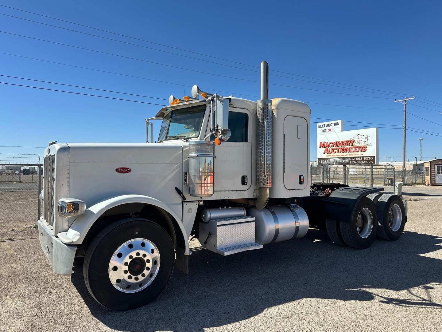 2014 PETERBILT 388 (A55745)