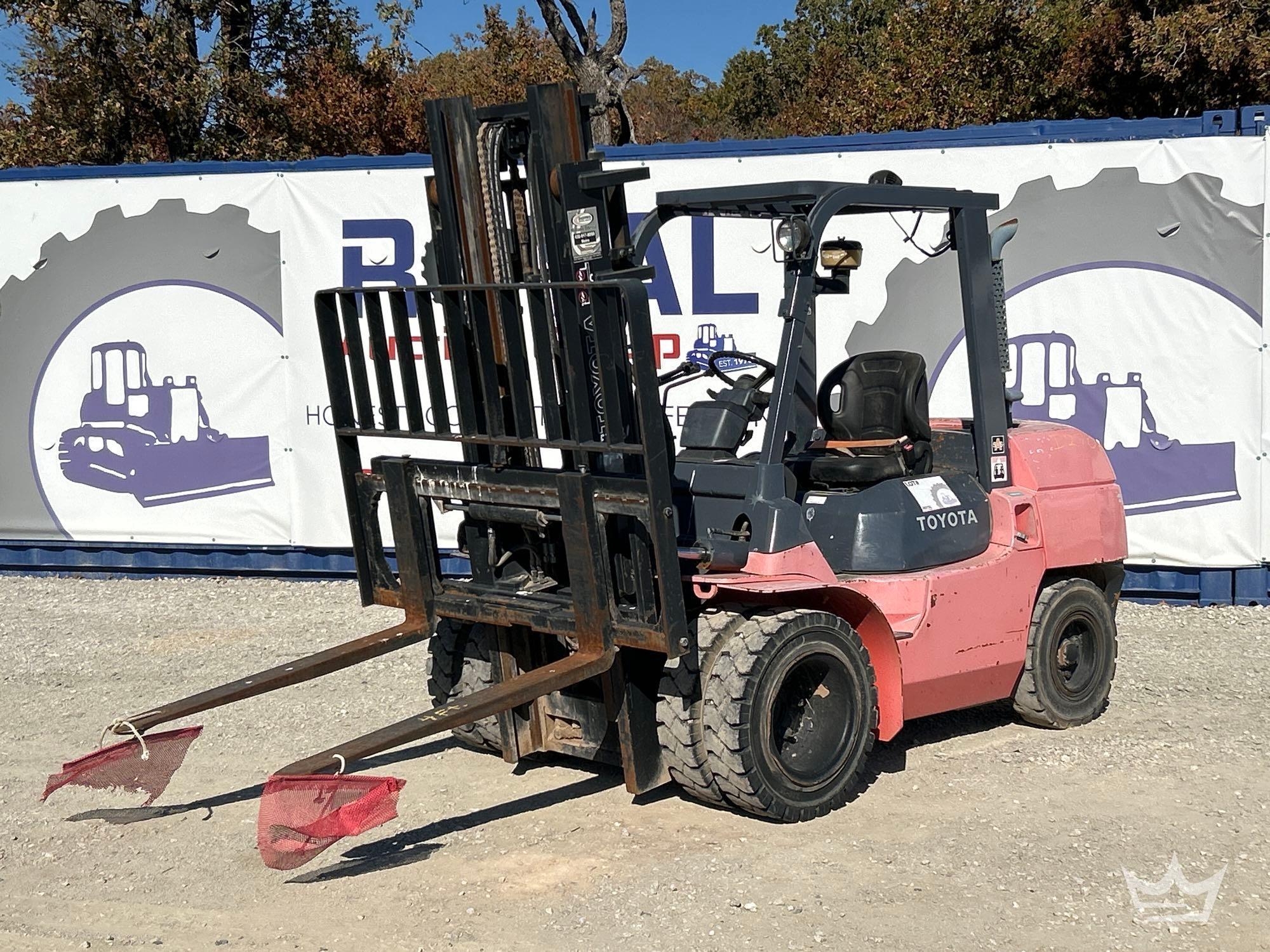 Toyota 7FDKU40 7,350lb Forklift (A55973)