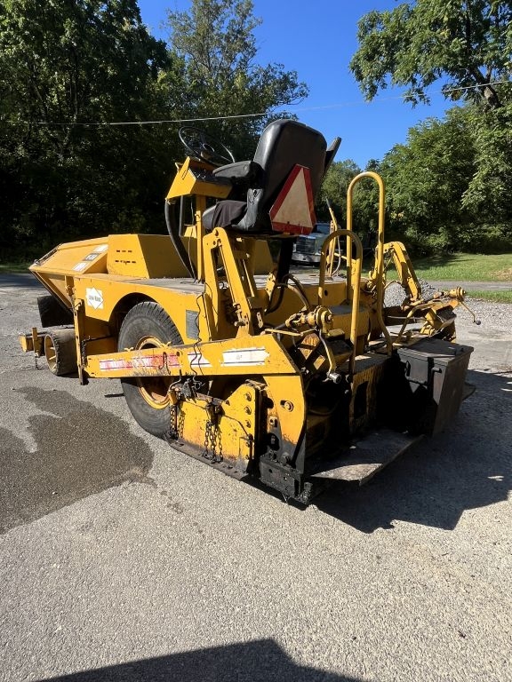 2001 Blaw-Knox PF 150 Paving Machine (A52384)