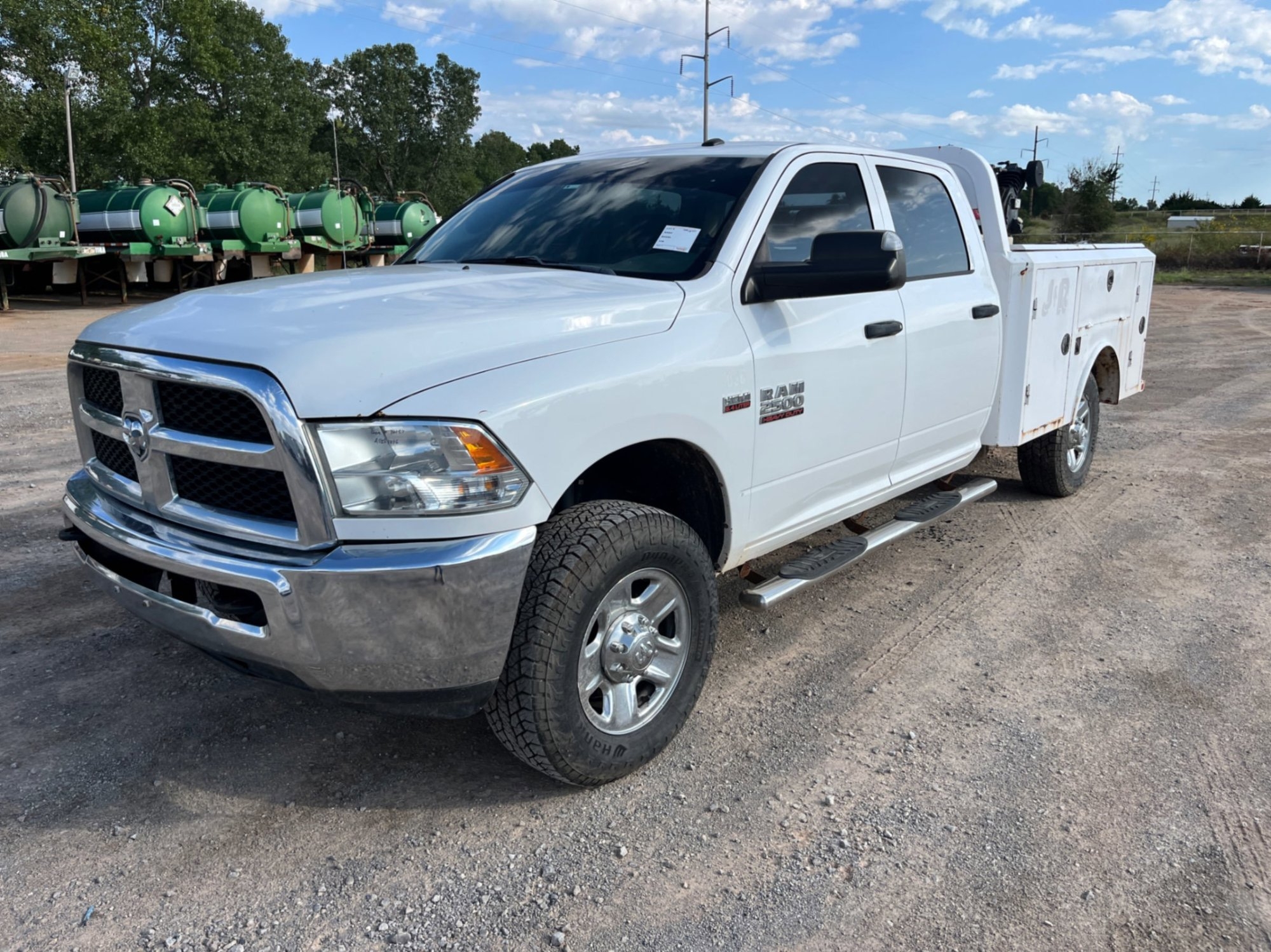 2018 RAM 2500 SERVICE TRUCK (INOPERABLE) (A53843)