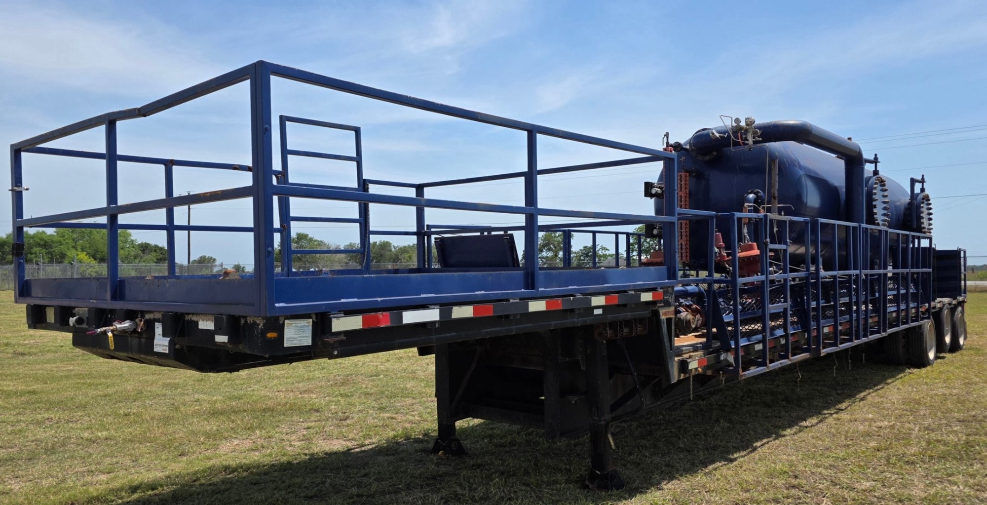 2013 DORSEY 53FT TRIAXLE STEPDECK W/FLOWBACK SEPERATOR (A47001)