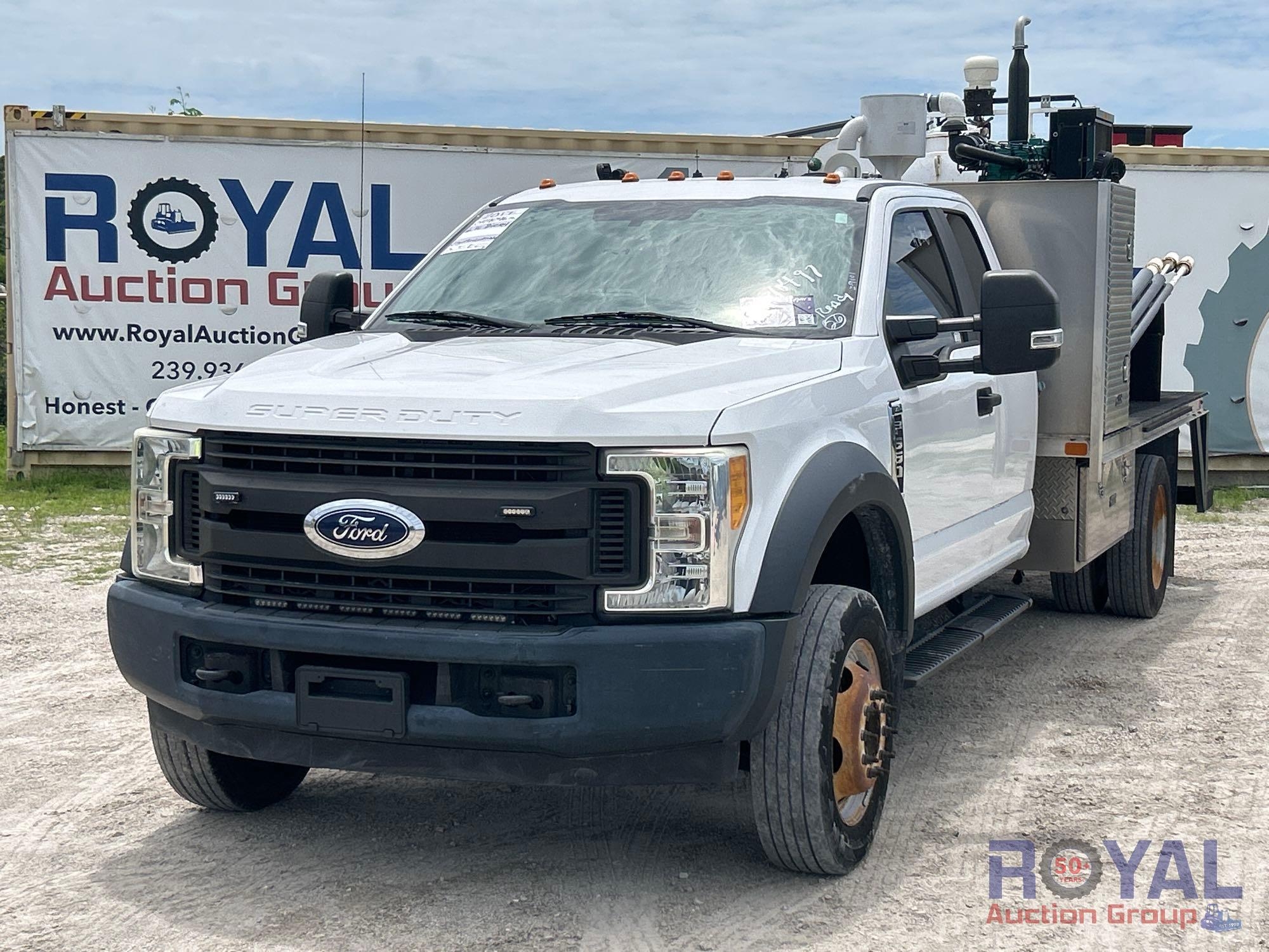 2017 Ford F-550 Ext. Cab Valve Maintenance Truck (A50323)