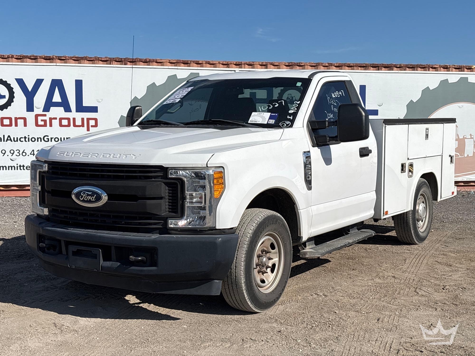 2017 Ford F250 Service Truck (A56858)
