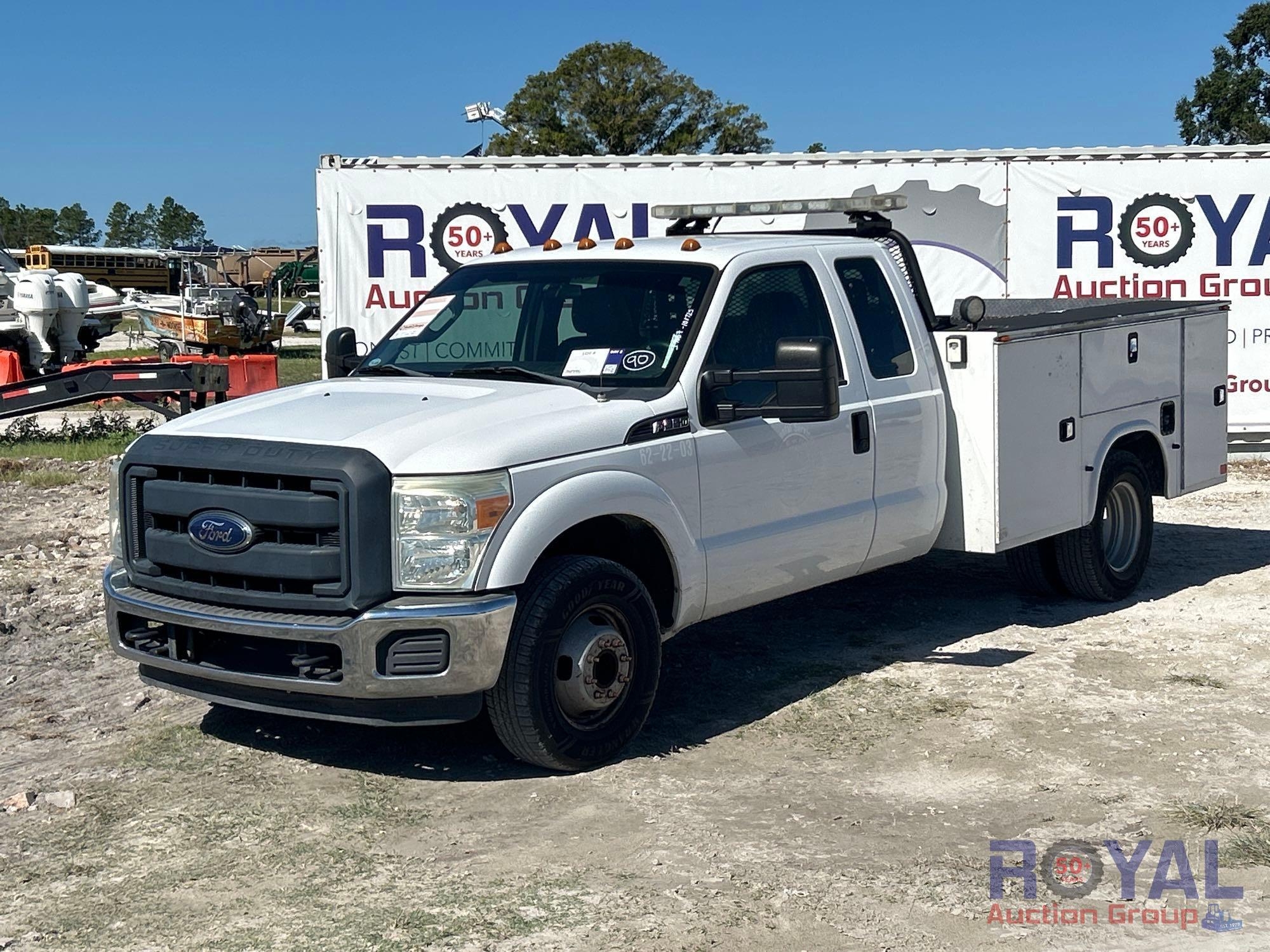 2015 Ford F-350 Service Truck (A55852)