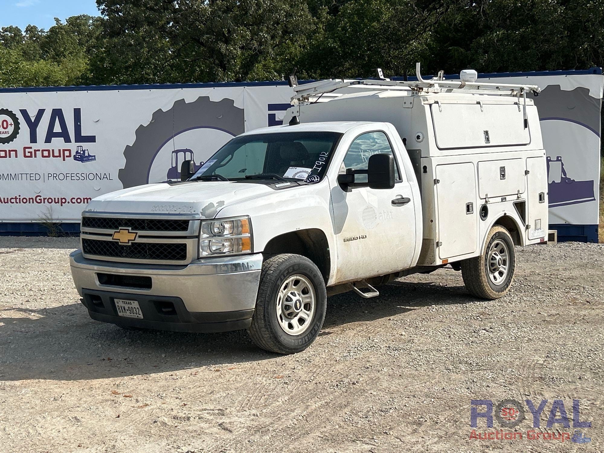 2012 Chevrolet Silverado 2500 HD Enclosed High Top Service Truck (A52377)