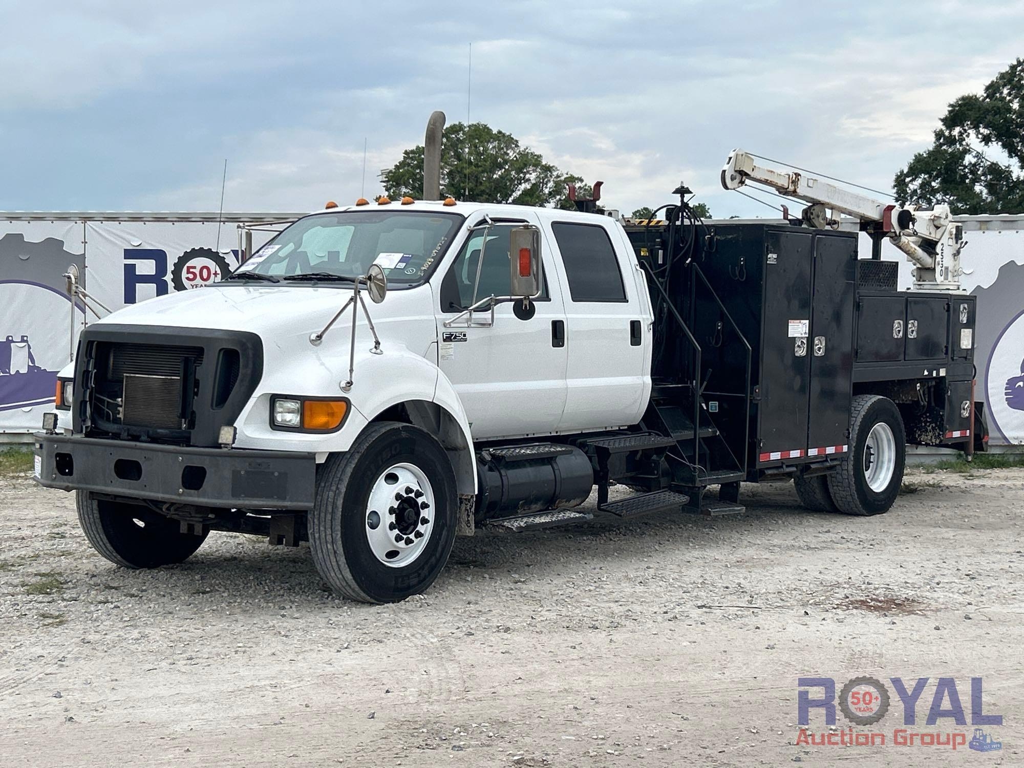 2015 Ford F-750 Liftmoore 2550 5,000LB 2.5 Ton Crane Mechanics Truck (A51692)