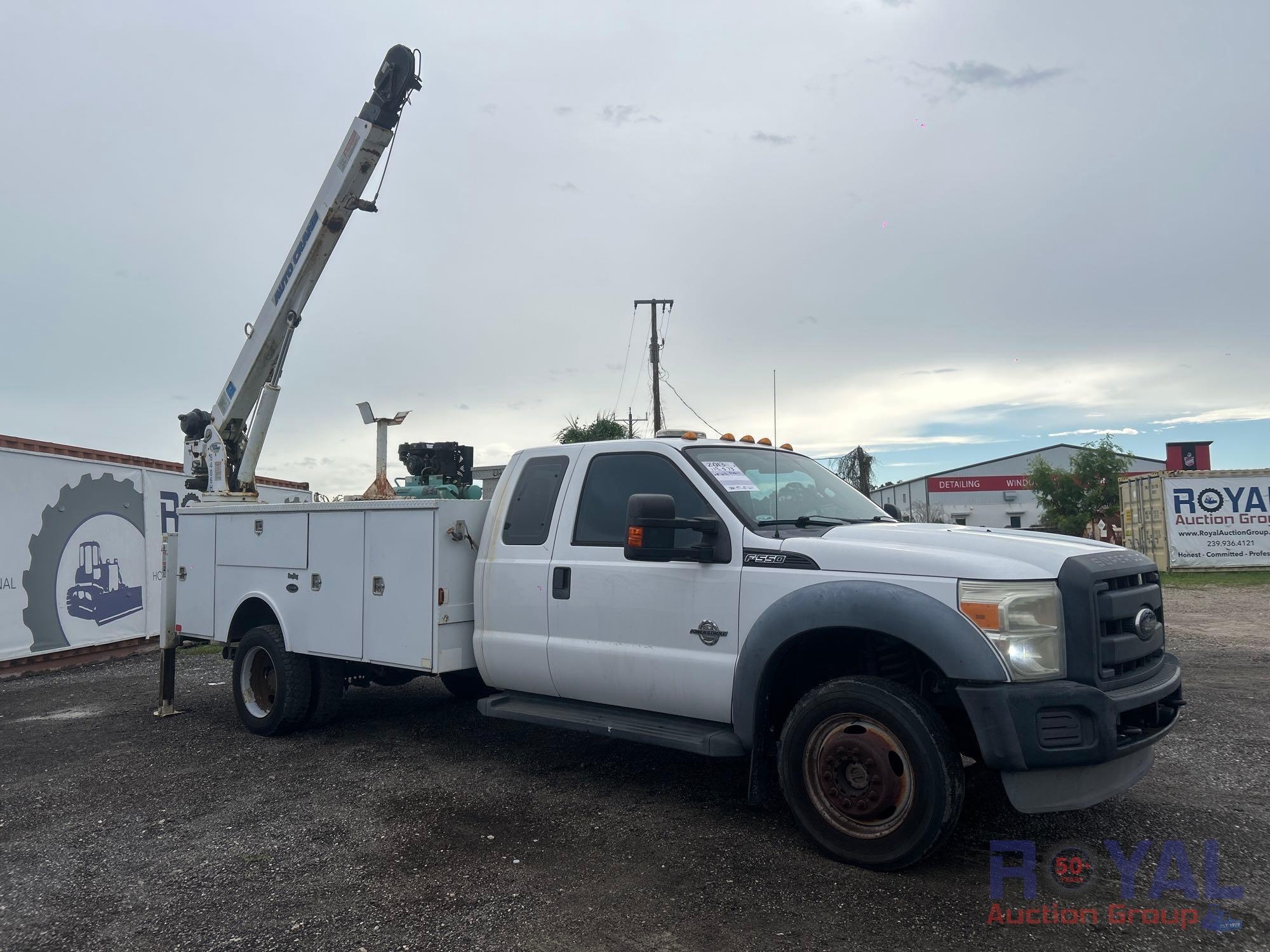 2013 Ford F-550 Ext. Cab 4x4 Auto Crane 6406H 6,400LB Crane Service Truck (A55788)