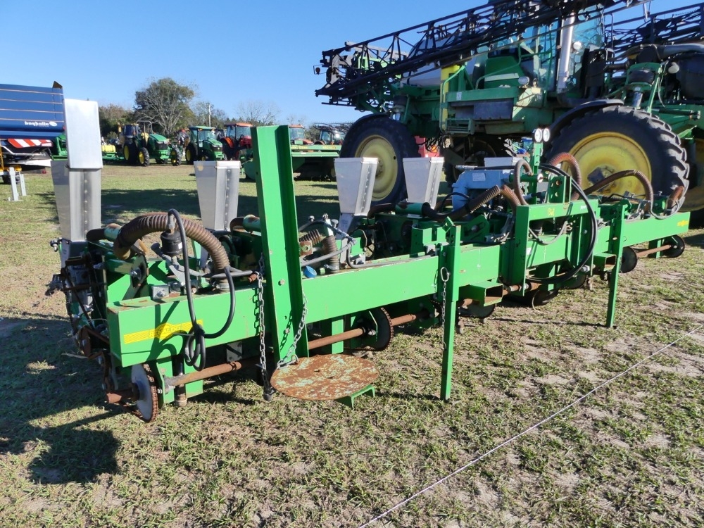 Renaldo GVB63520-B 6 Row Planter (A53317)