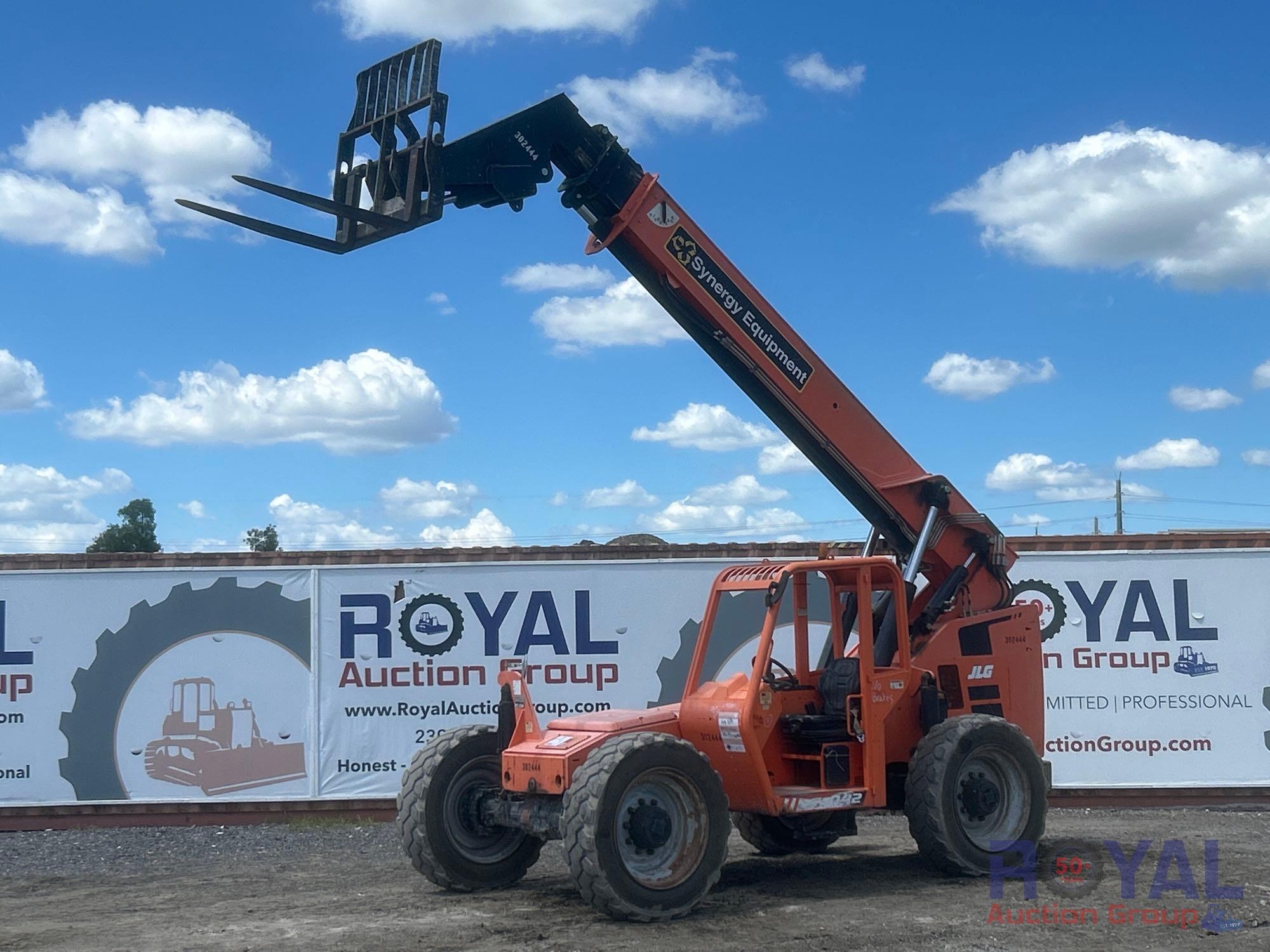 2018 JLG Skytrak 8042 8,000lbs 4x4 Rough Terrain Telehandler (A50322)
