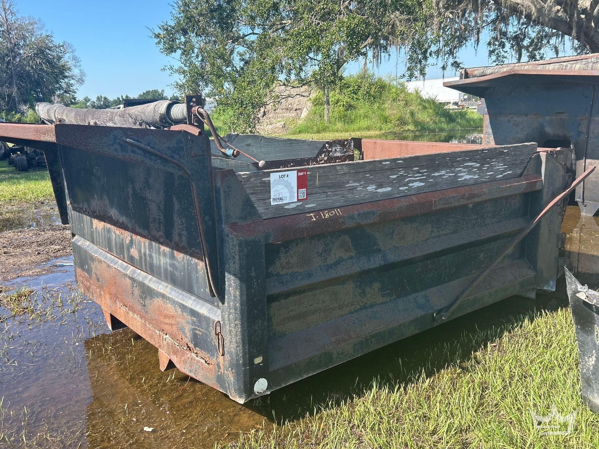 Dump Truck Body with Tarp System (A55852)