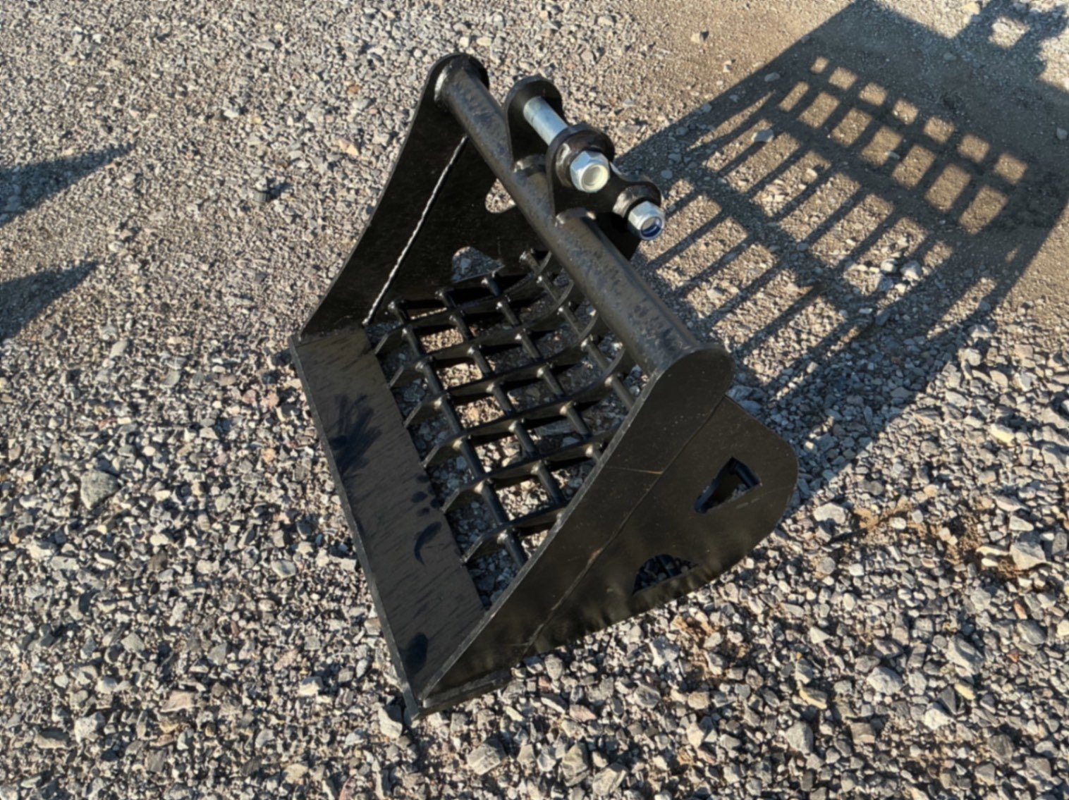 GRID SHAPED BUCKET FOR MINI EXCAVATOR (A58216)