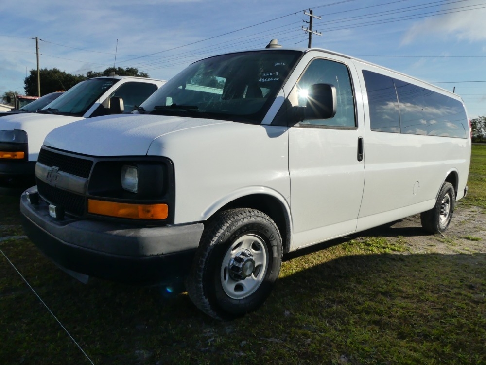 2016 Chevrolet Express 3500 (A57148)