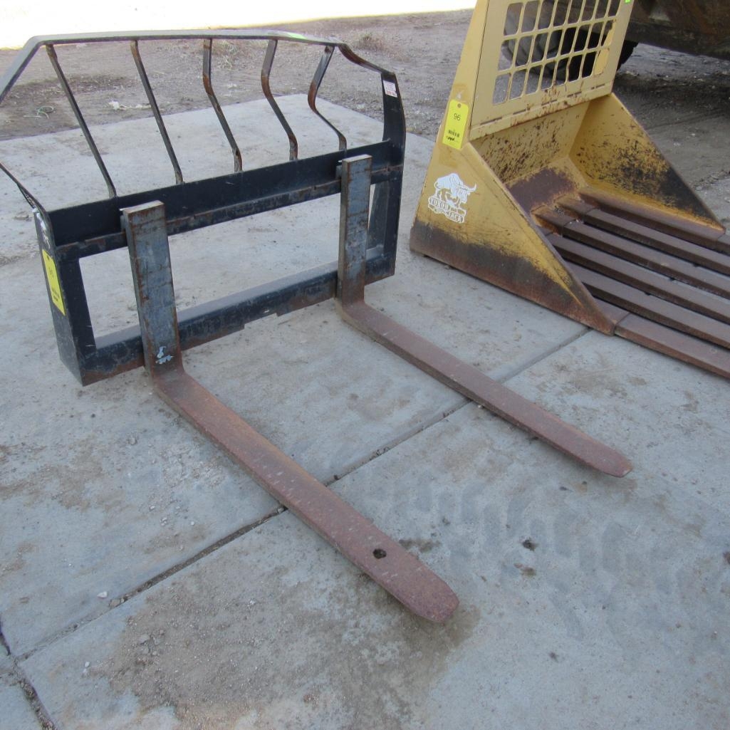 Tomahawk 42" Skid Steer Pallet Fork Attachment, Asset# 72 (A59076)