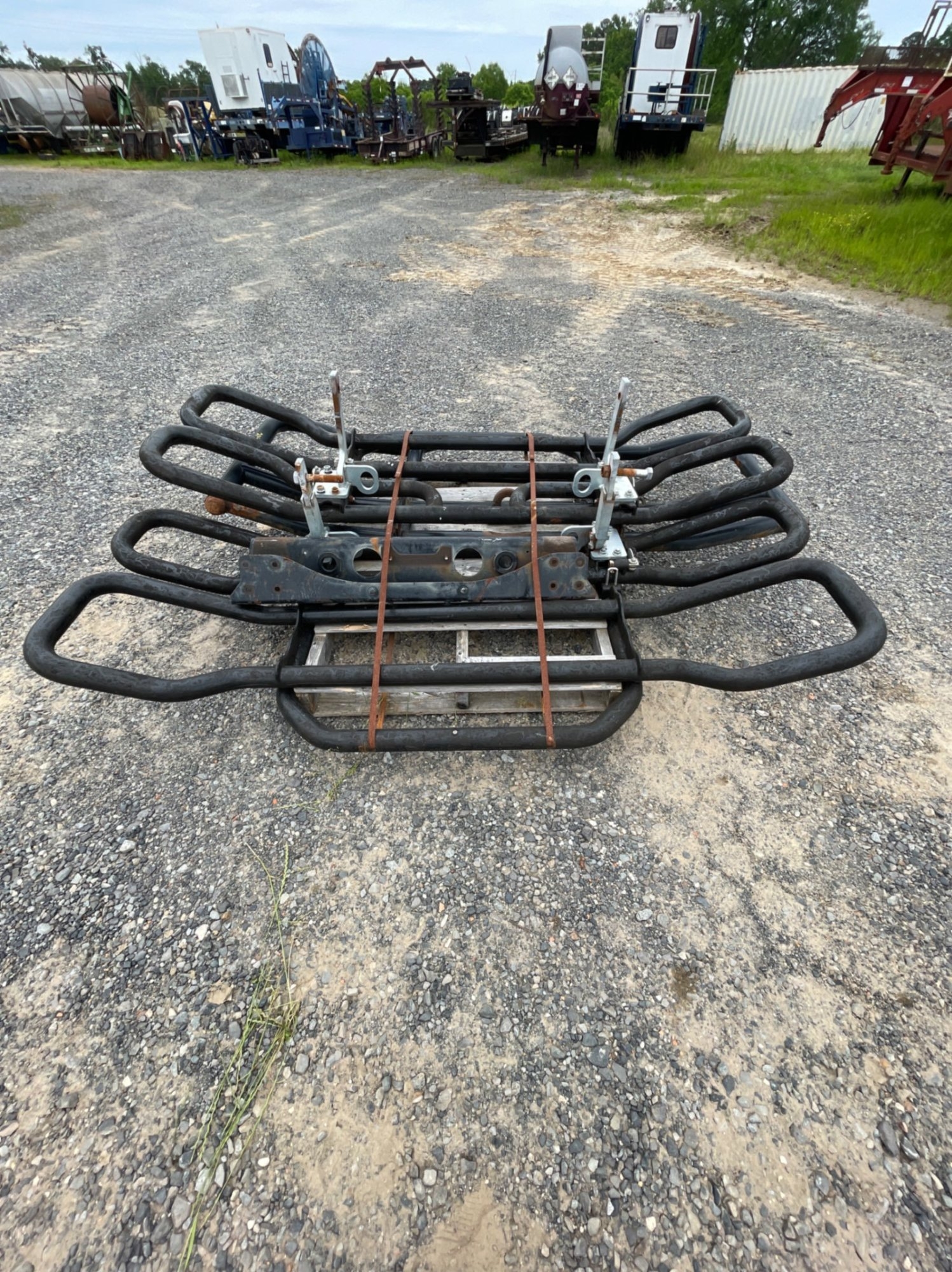 PALLET OF FRONT BUMPERS (A47001)