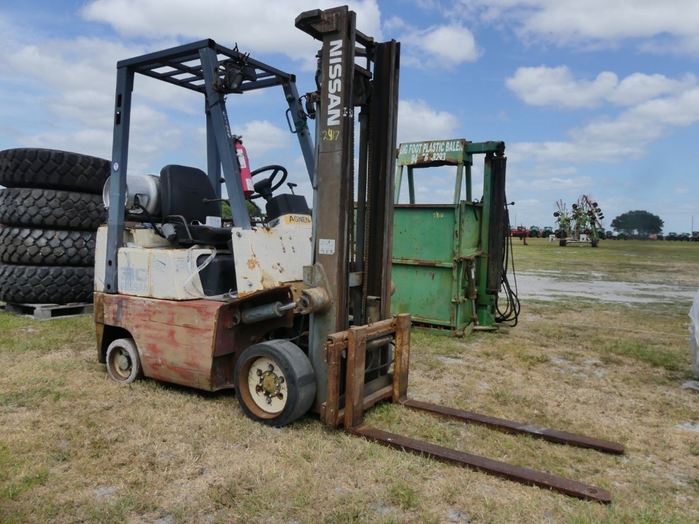 Nissan 30 Warehouse Forklift (A47307)