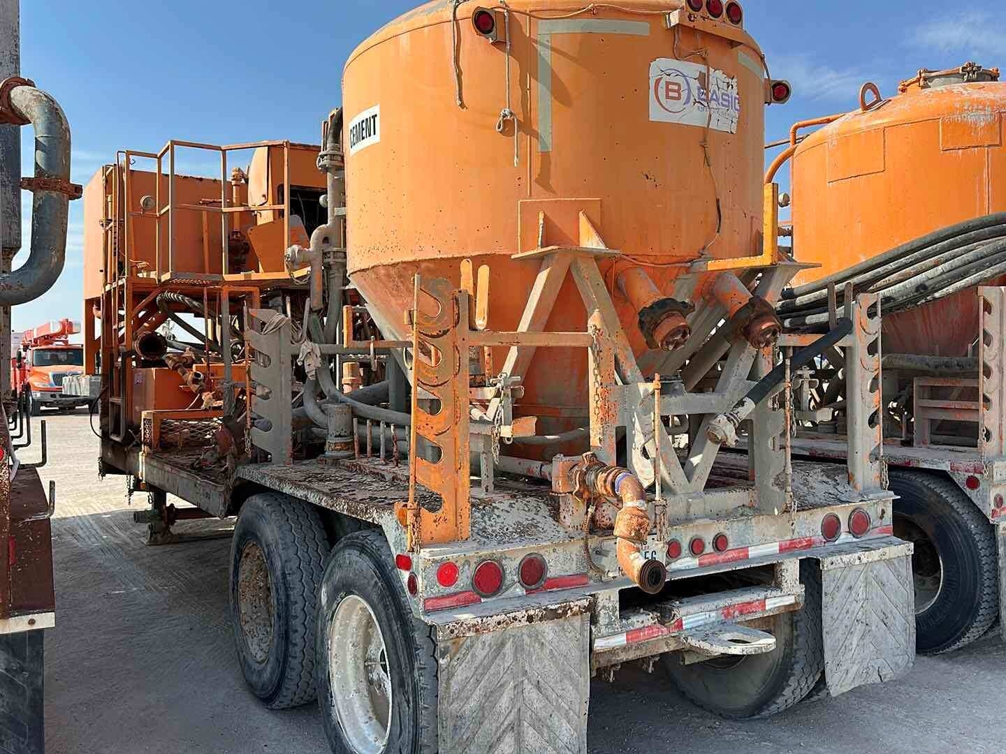 2003 VIKING TRAILER CEMENT MIXING TRAILER (A45333)
