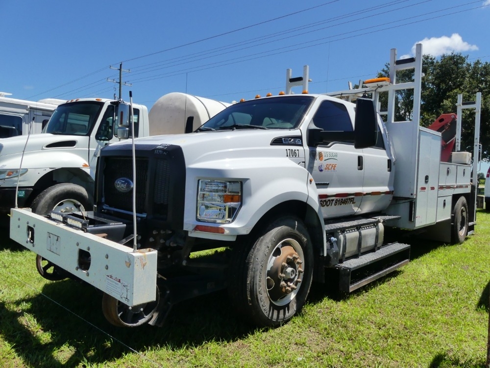 2021 Ford F750 (A50120)